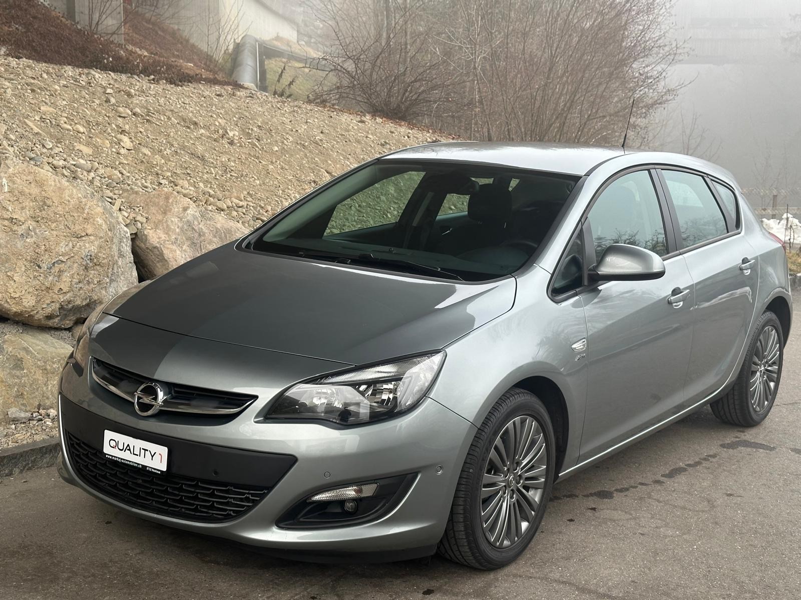 OPEL Astra 1.4i 16V Turbo Active Edition Automatic-image-0