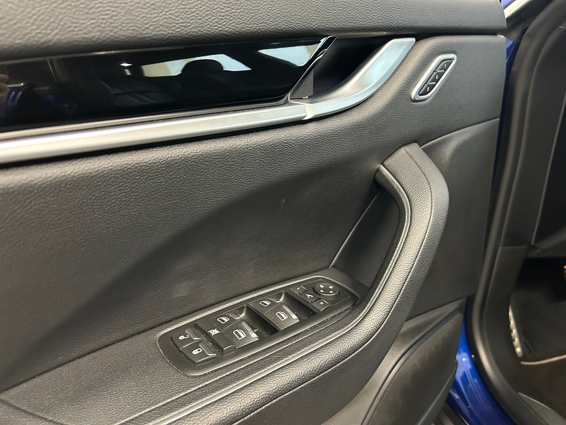 MASERATI Levante D 3.0 V6 Automatica-image-17