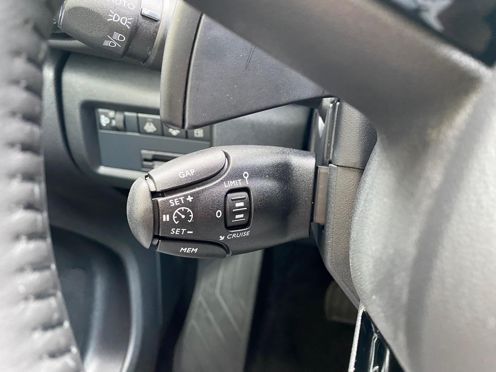 CITROEN C5 Aircross 1.6 Plug-in Hybrid Max-image-13