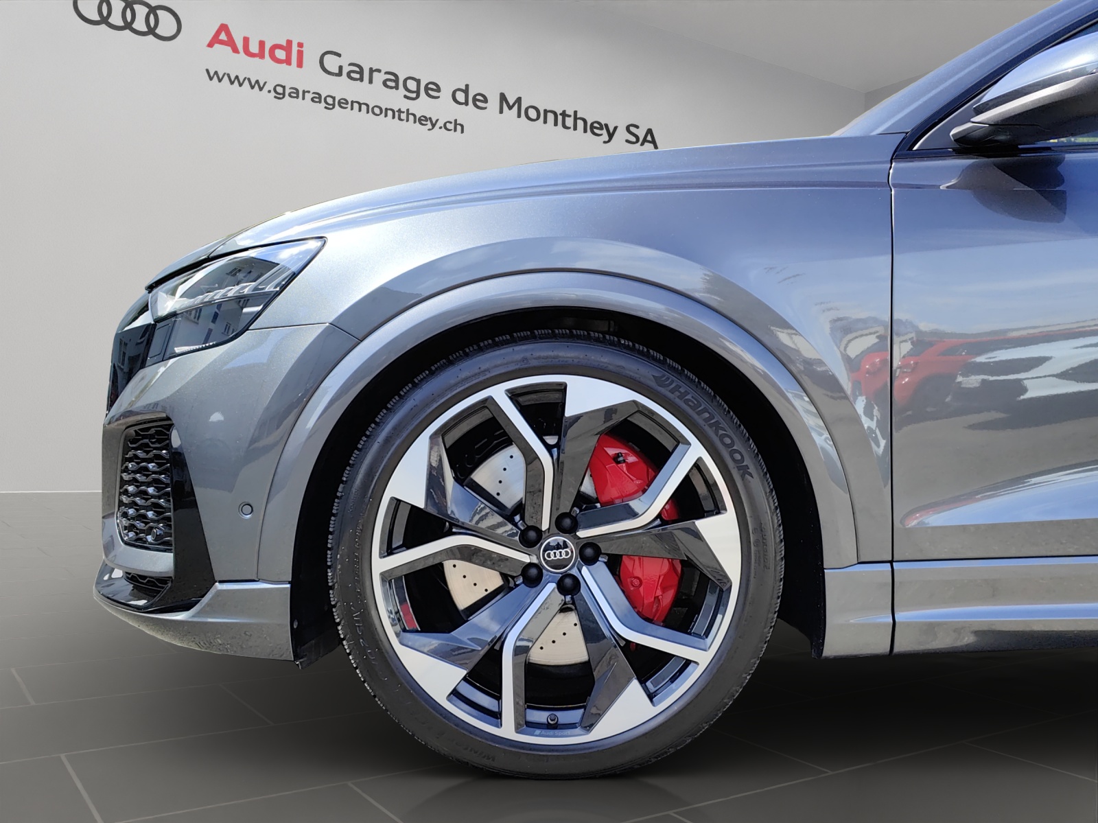 AUDI RSQ8 quattro tiptronic-image-6