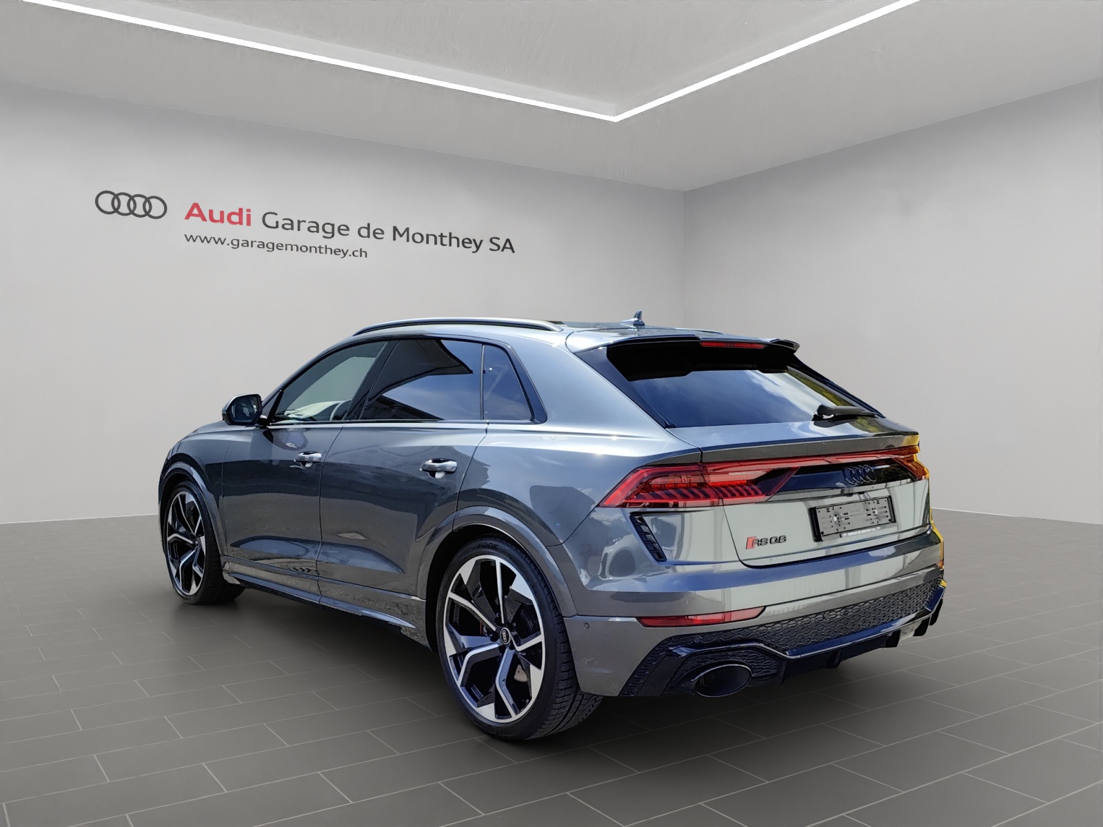 AUDI RSQ8 quattro tiptronic-image-5