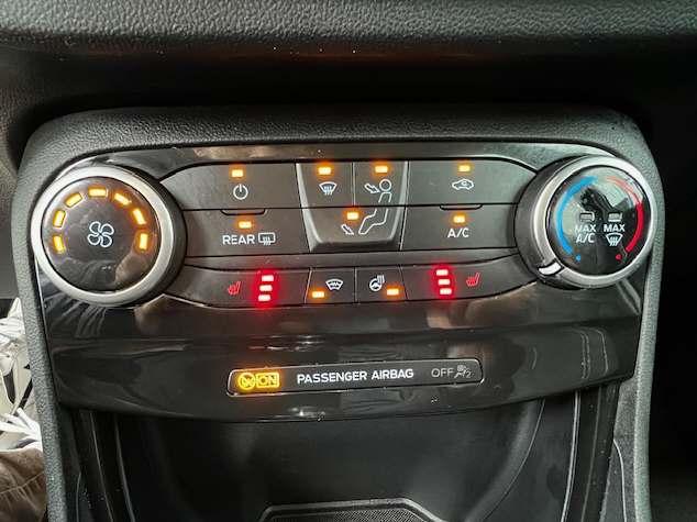 FORD Puma 1.0 EcoB Hybrid 125 Titanium-image-10