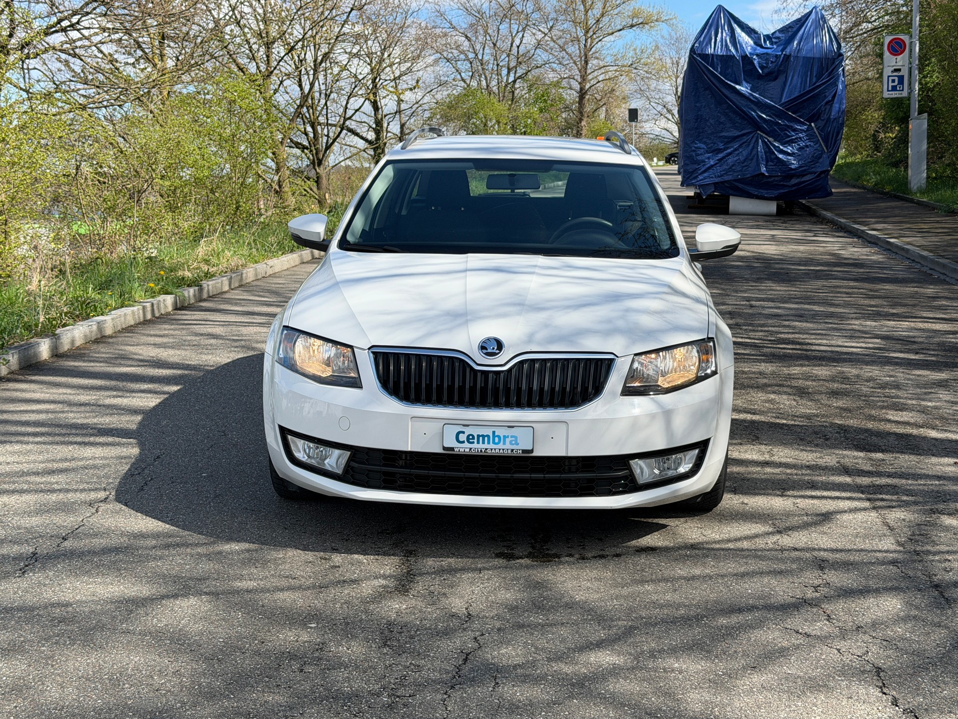 SKODA Octavia Combi 1.6 TDI Ambition 4x4-image-3