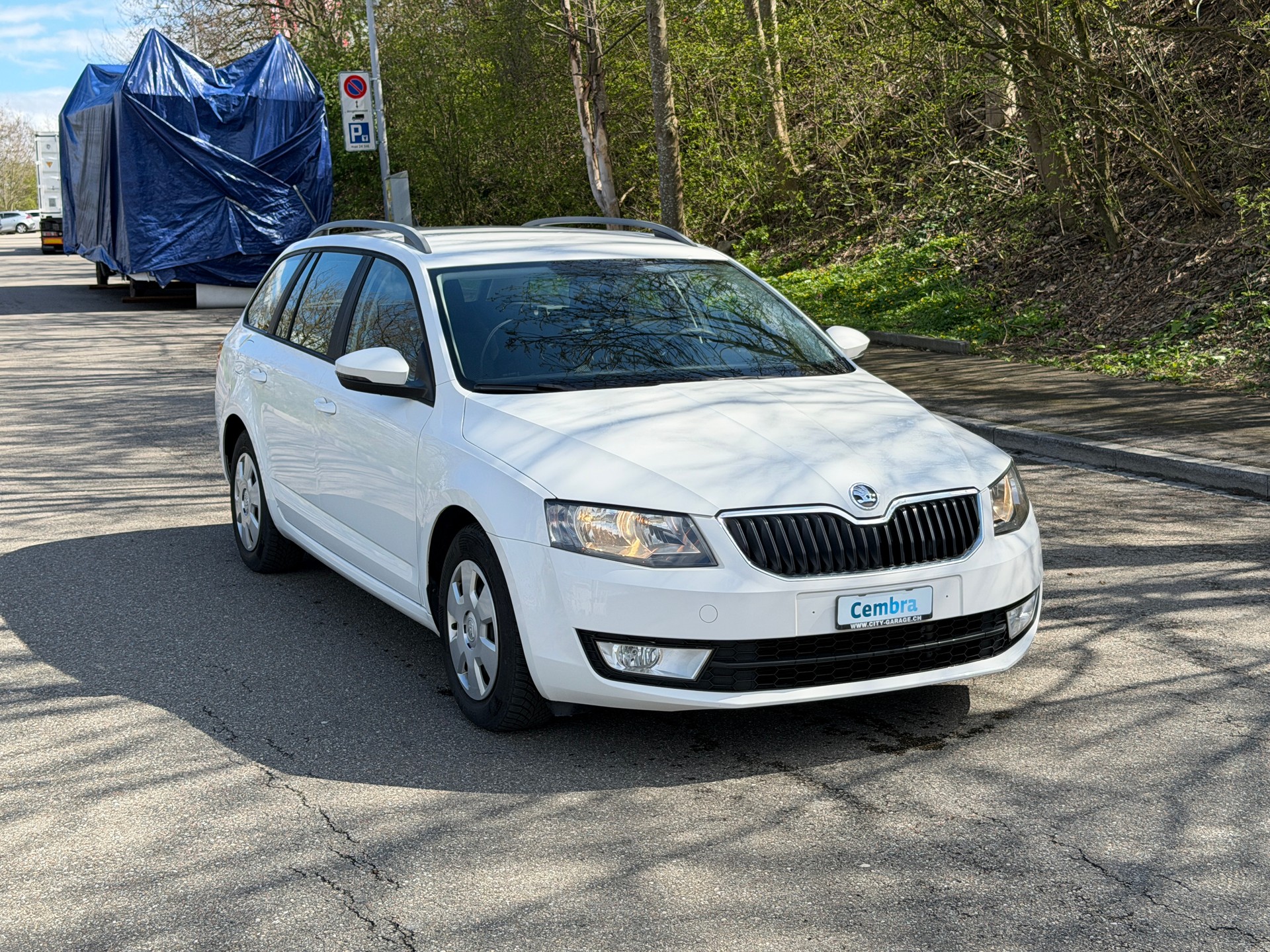 SKODA Octavia Combi 1.6 TDI Ambition 4x4-image-4