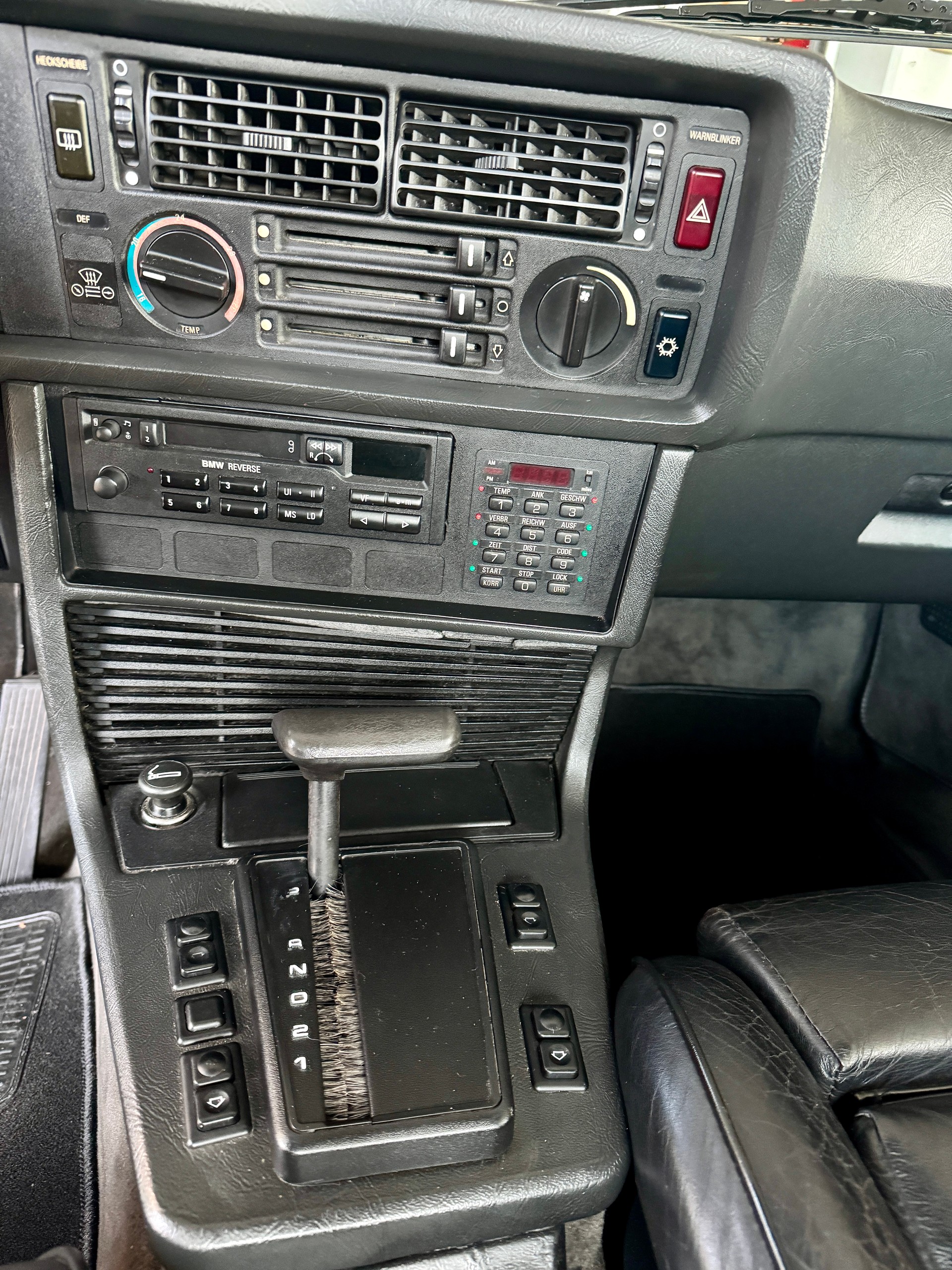 BMW 635csi-image-8