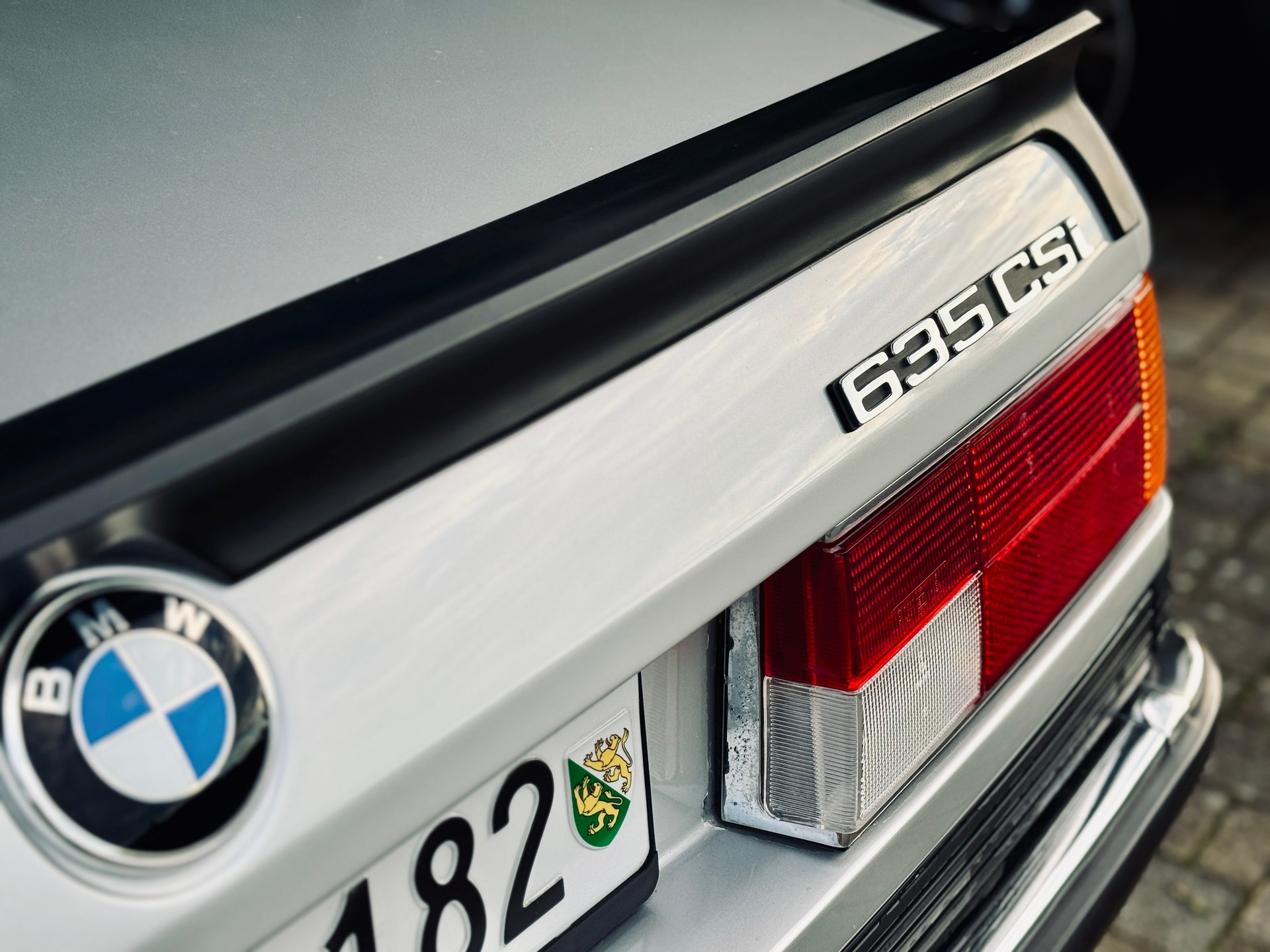 BMW 635csi-image-6
