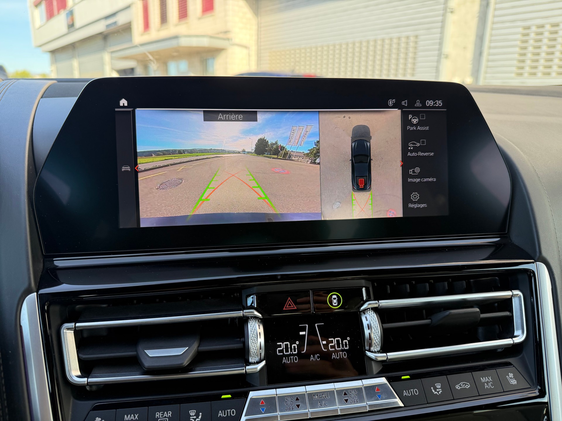 BMW M850i xDrive Steptronic-image-18