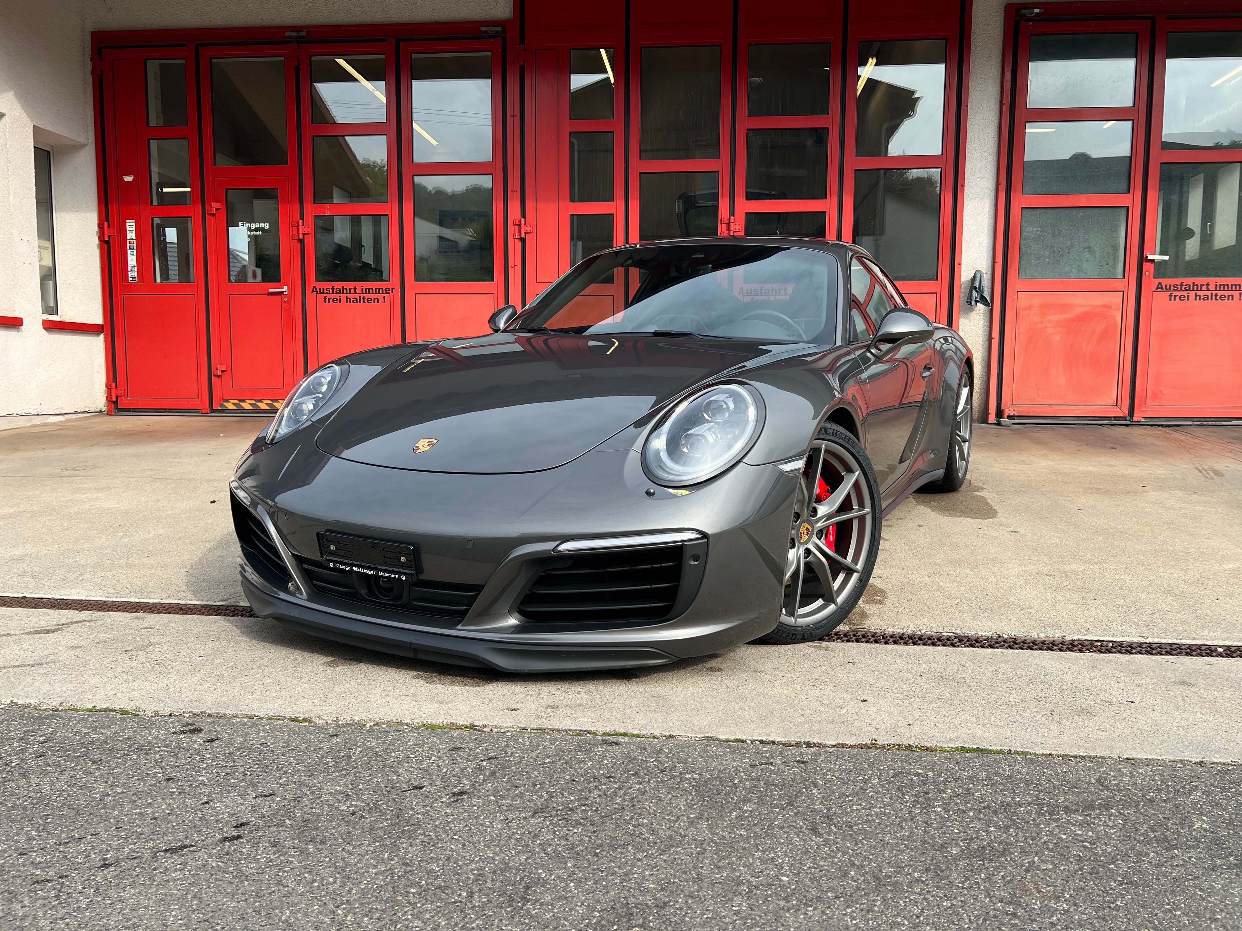 Car photo