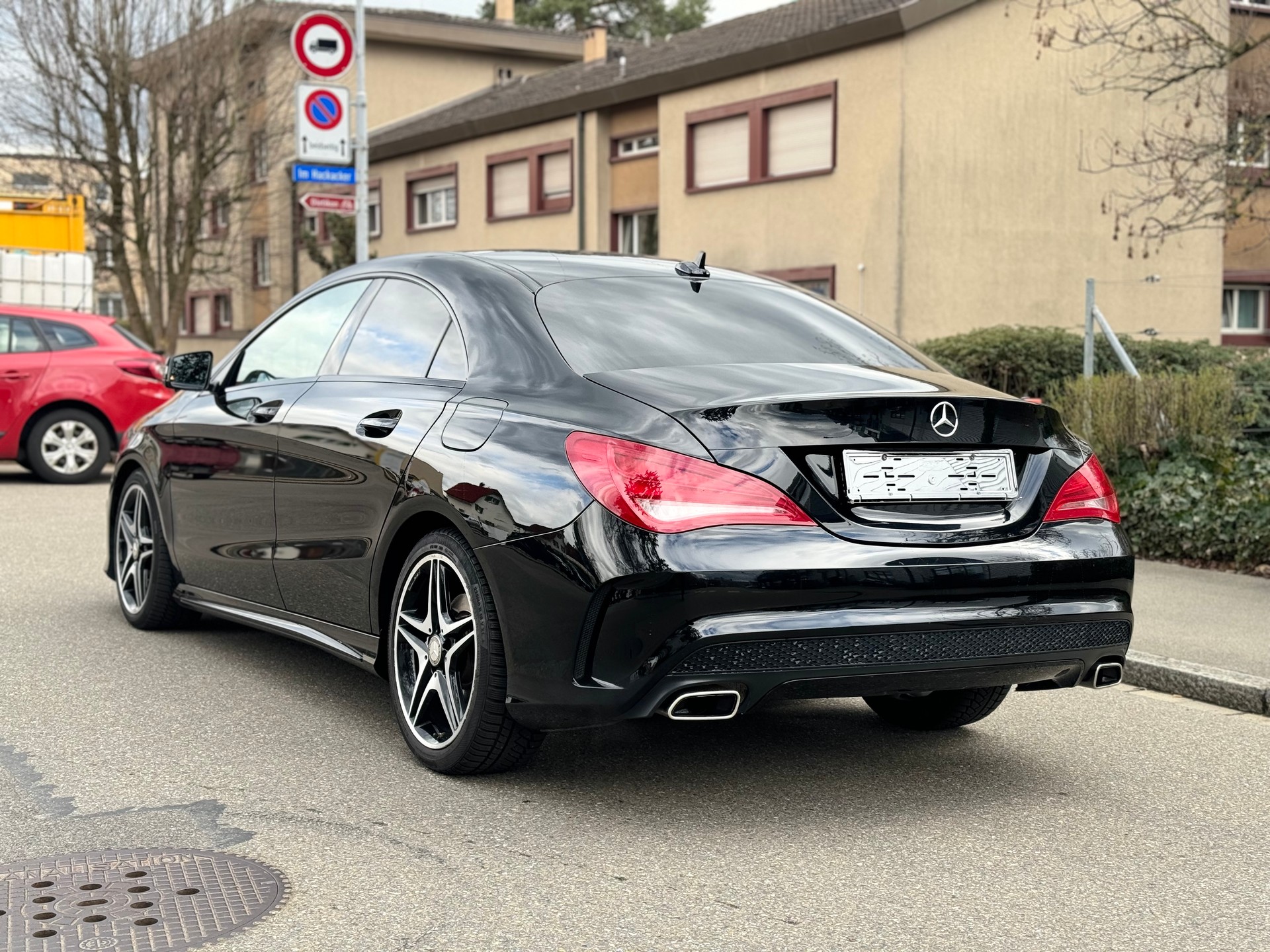 MERCEDES-BENZ CLA 250 AMG Line 7G-DCT-image-2