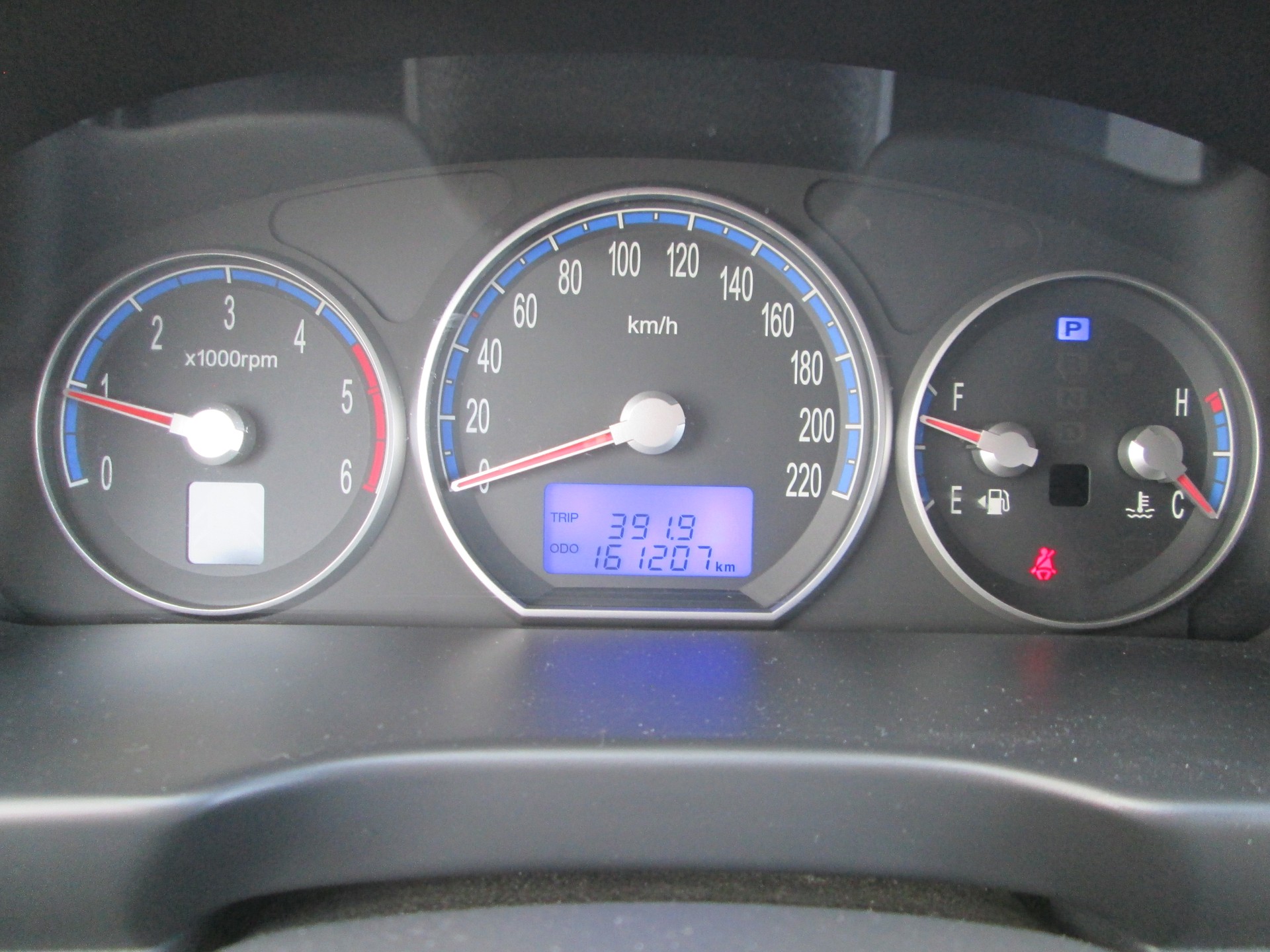 HYUNDAI Santa Fe 2.2 CRDi Premium 4WD Automatic-image-10