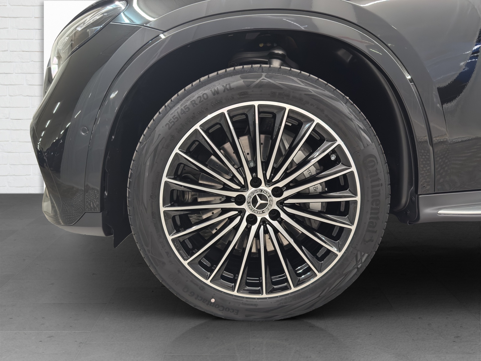 MERCEDES-BENZ GLC 200 AMG Line 4Matic-image-5