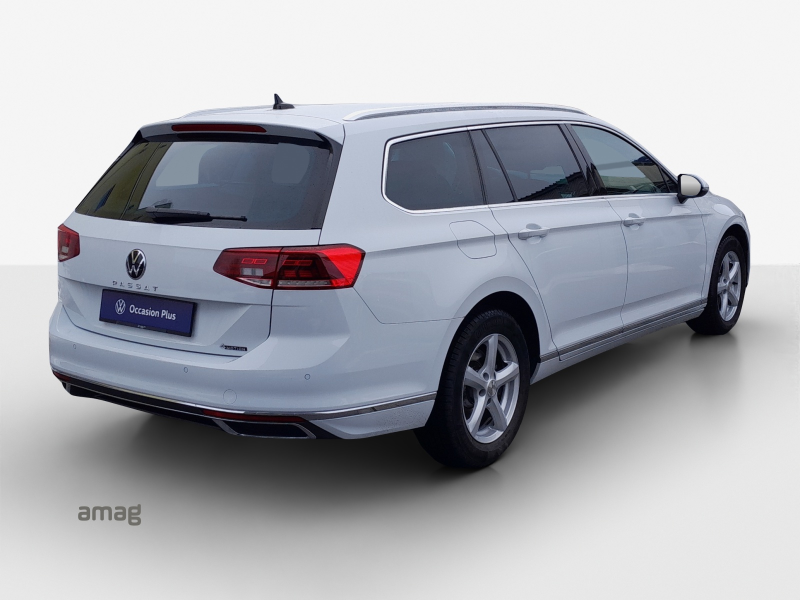 VW Passat 2.0 TDI BMT Elegance 4Motion DSG-image-4