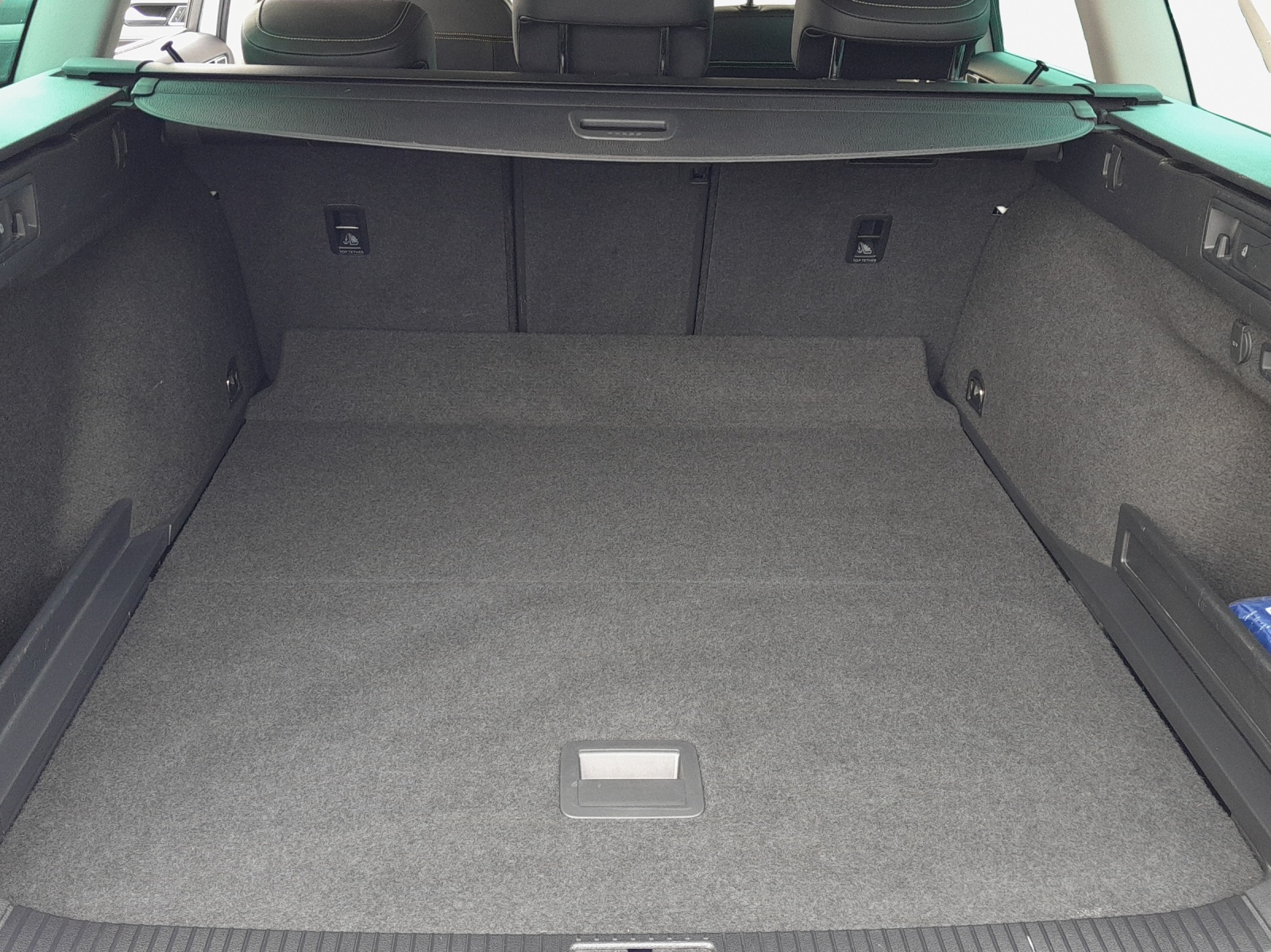 VW Passat 2.0 TDI BMT Elegance 4Motion DSG-image-12