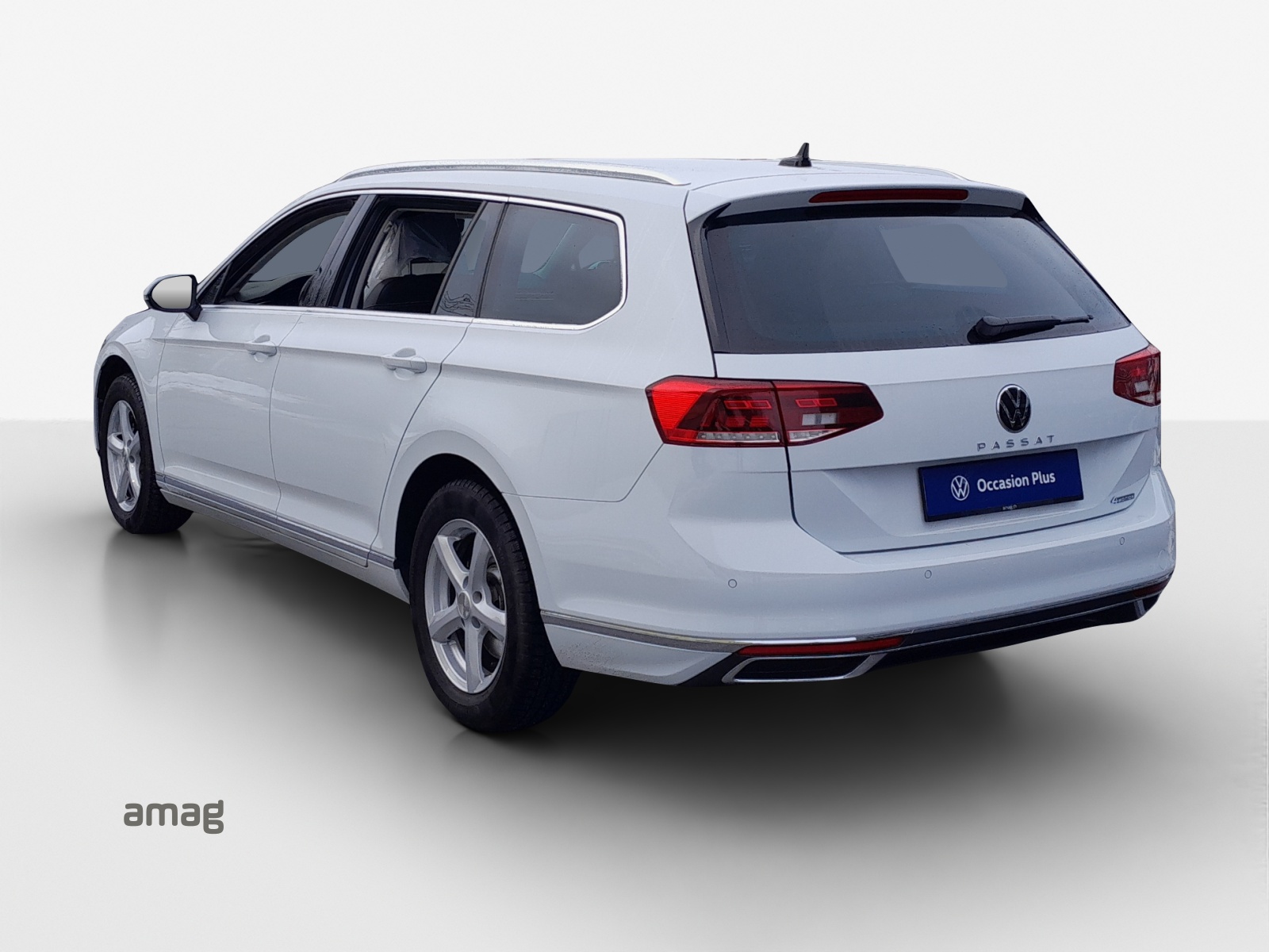 VW Passat 2.0 TDI BMT Elegance 4Motion DSG-image-2