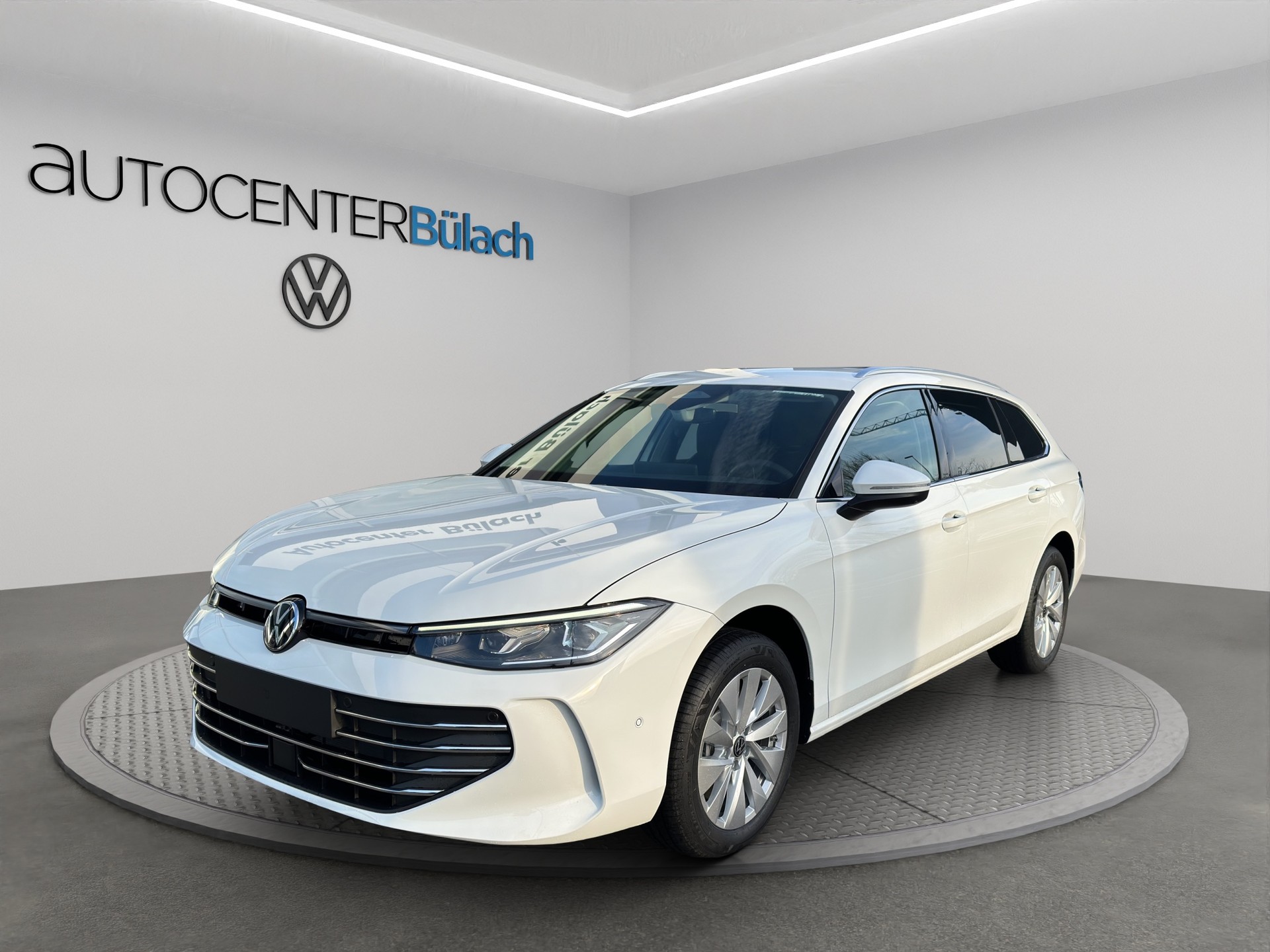 VW Passat Variant 2.0 TDI evo Business 4 Motion DSG-image-0