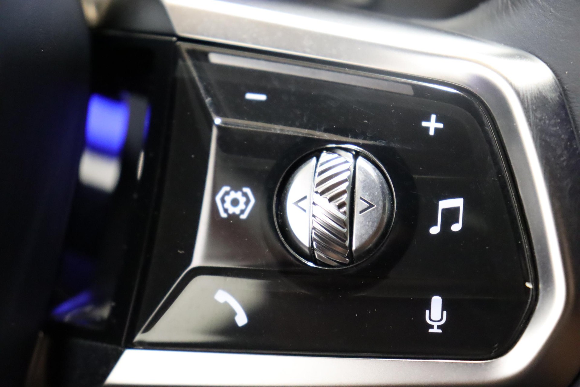 BMW i7 xDrive60-image-18