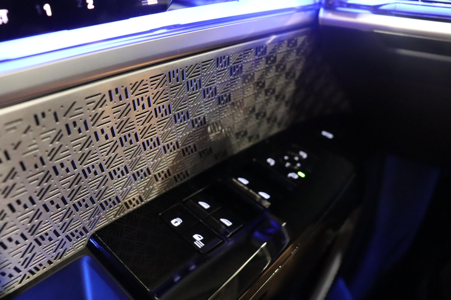 BMW i7 xDrive60-image-20