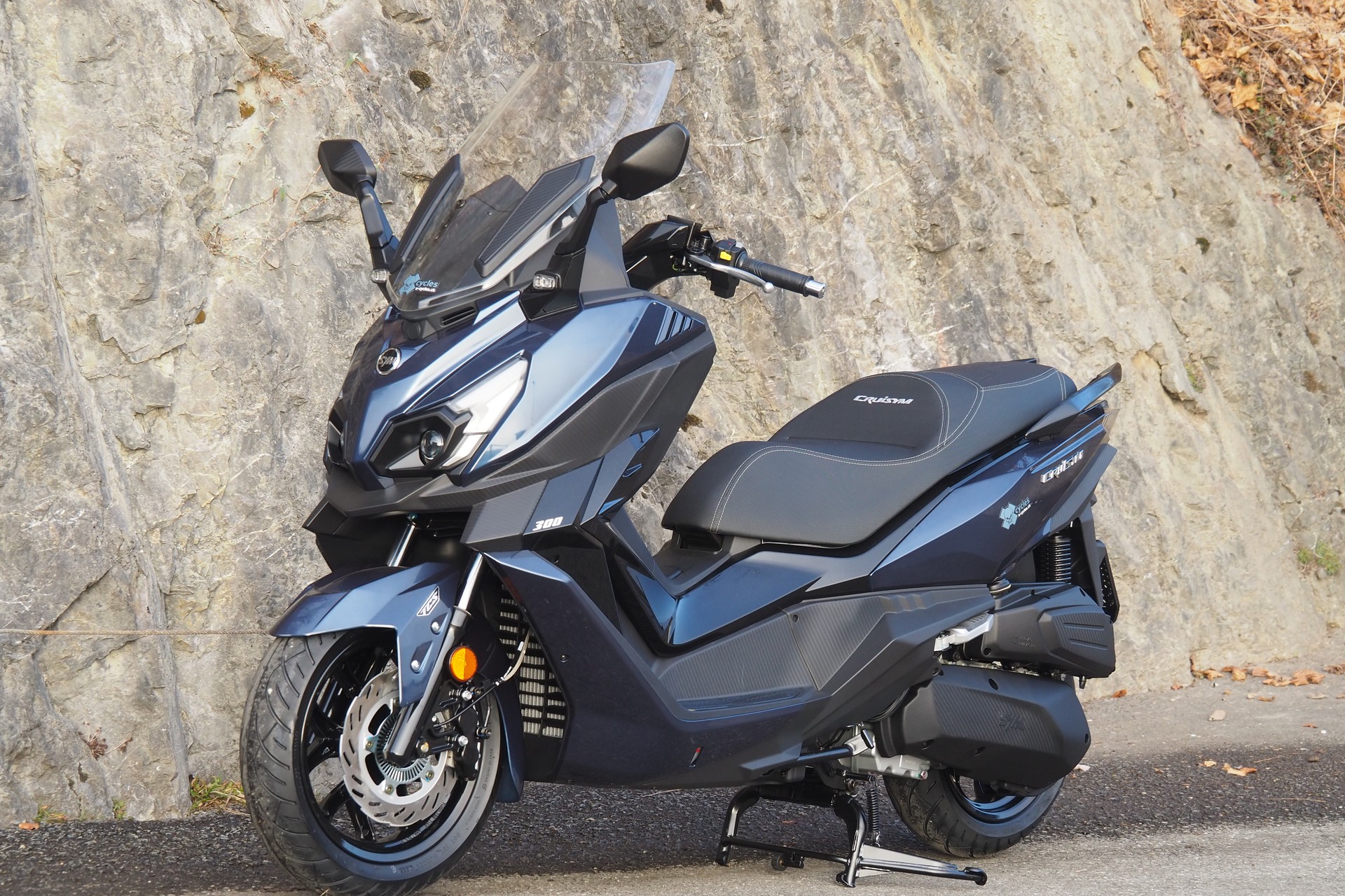 SYM Cruisym 300 E5+-showroom-element-3