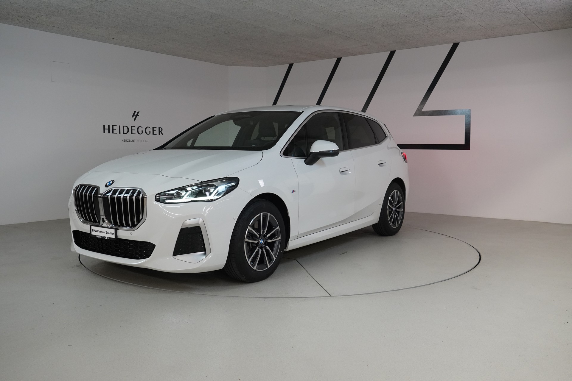 BMW 223d Active Tourer xDrive M Sport DKG-image-0