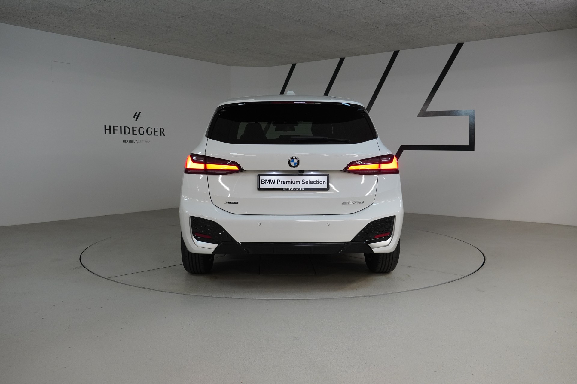 BMW 223d Active Tourer xDrive M Sport DKG-image-5