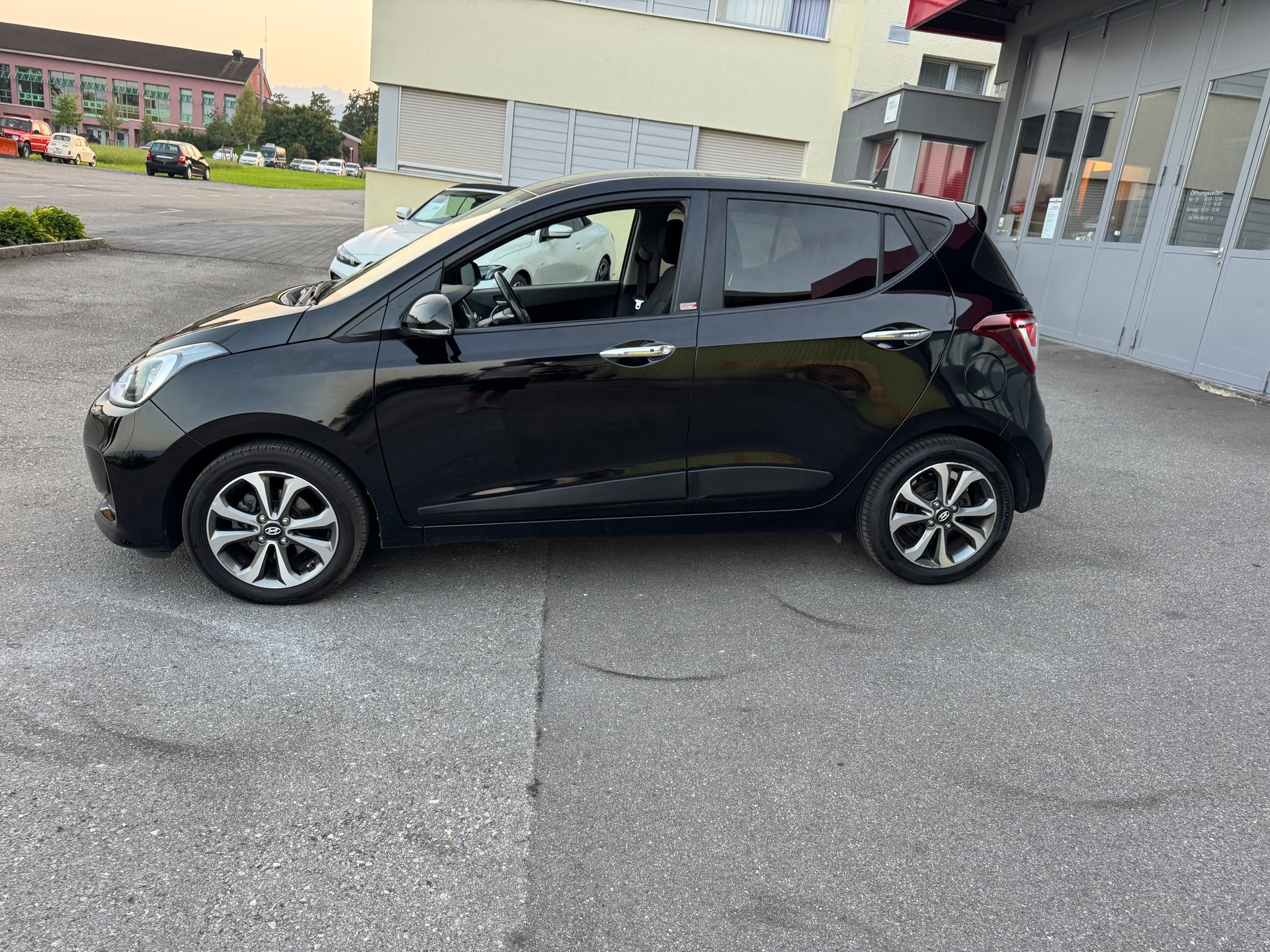 HYUNDAI i10 1.2 Vertex-image-6