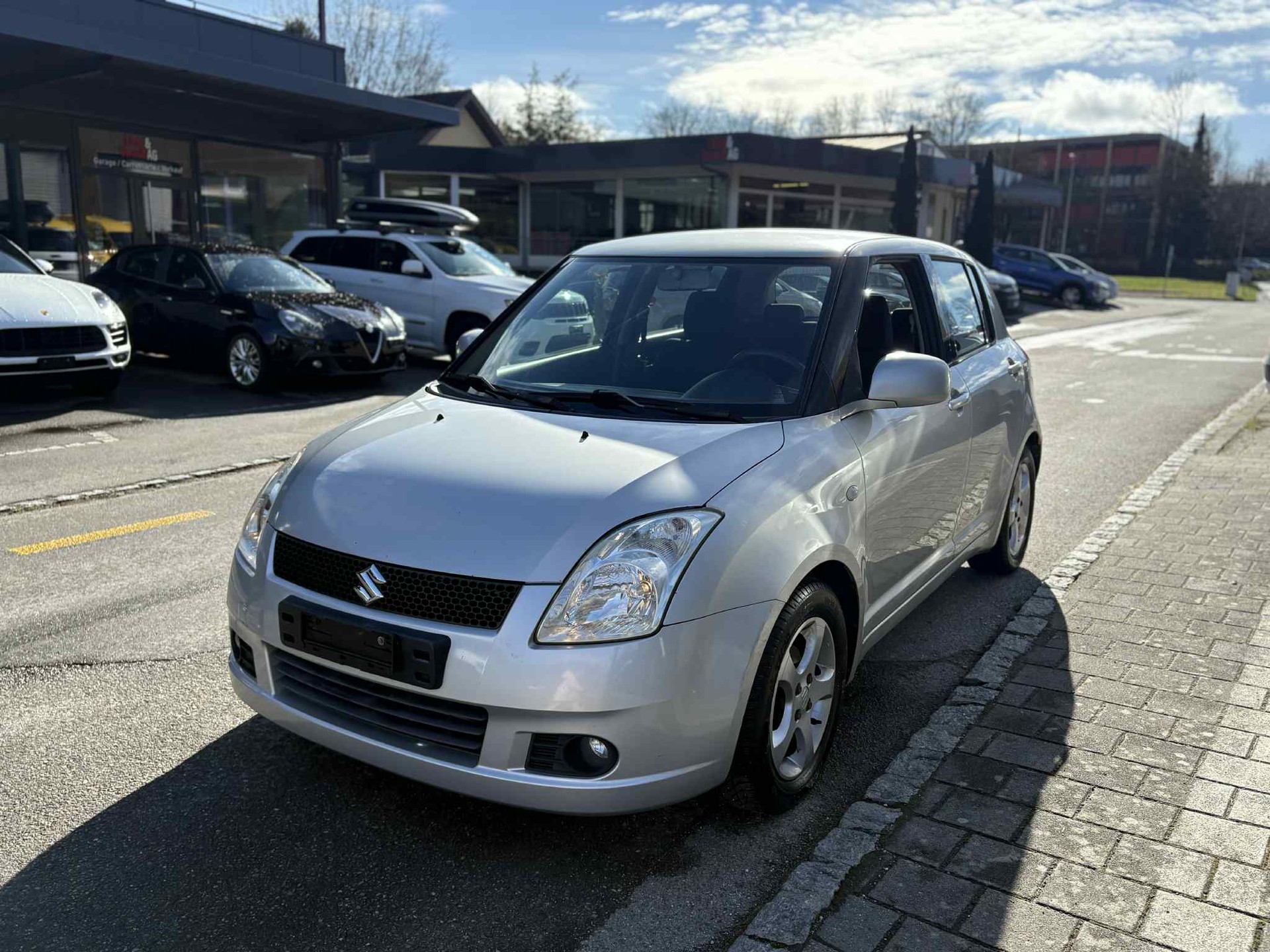 SUZUKI Swift 1.3i 16V GL-image-0