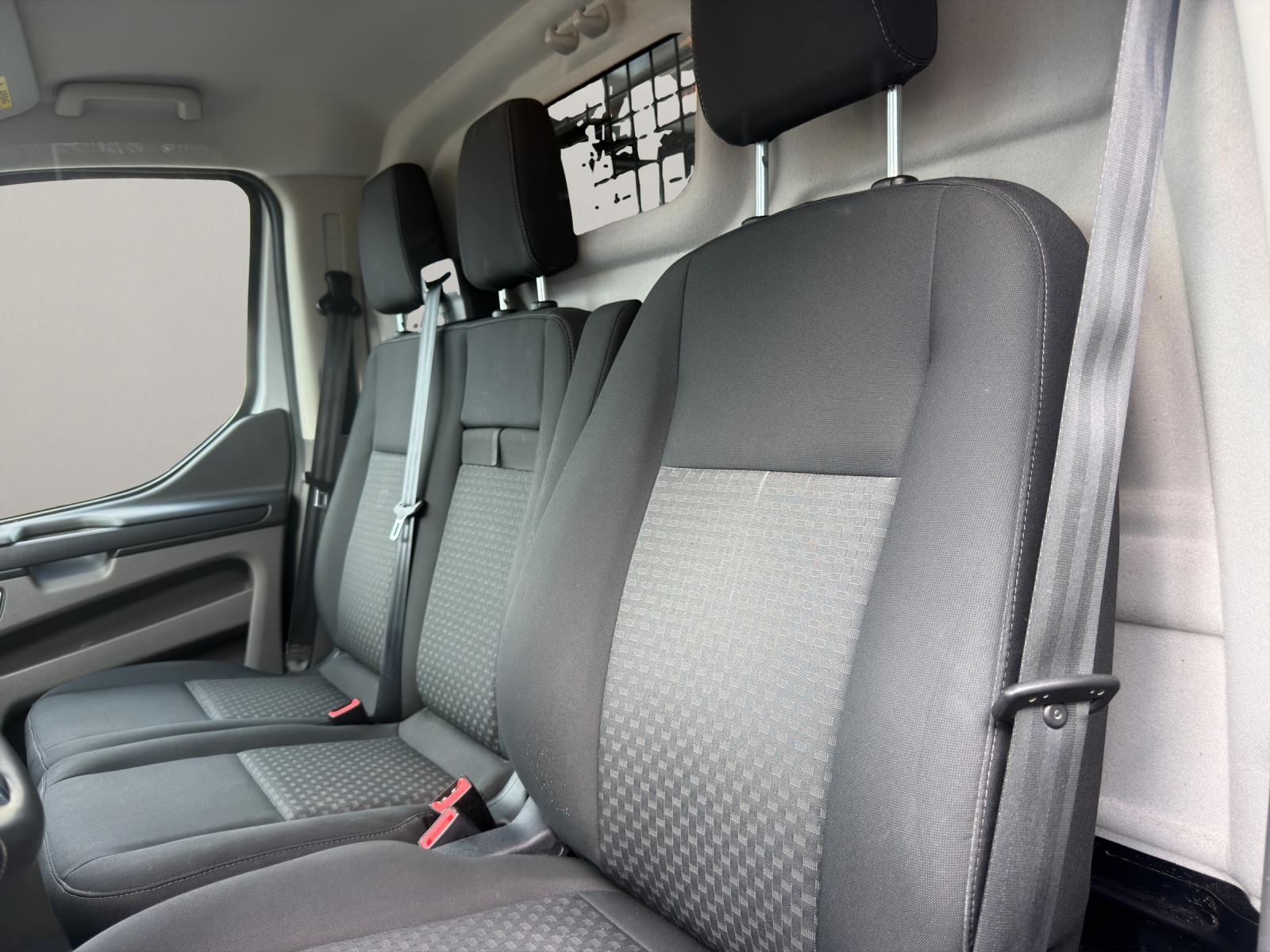 FORD Transit Custom Van 320 L1 2.0 TDCi 130 Trend-image-14