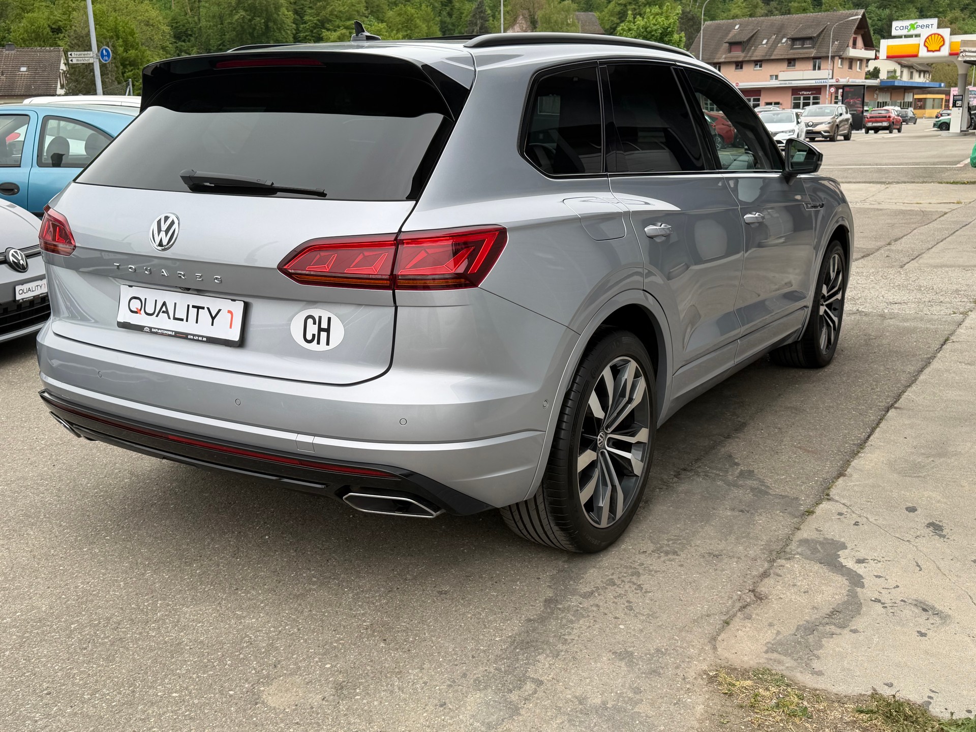VW Touareg 3.0 TDI R Line Tiptronic-image-4