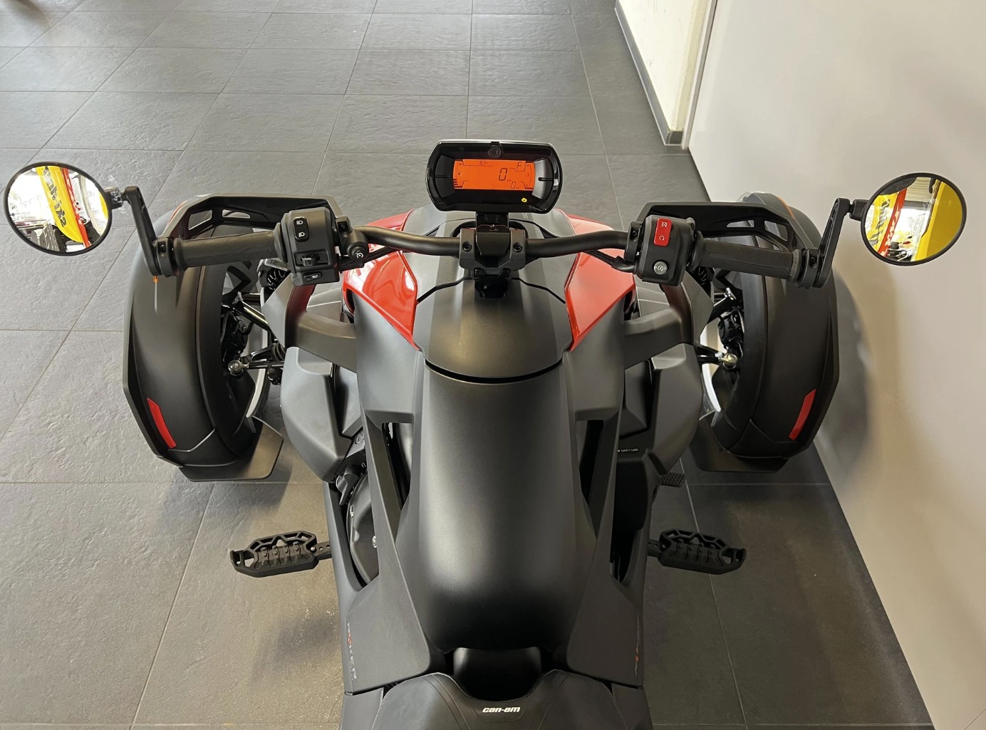 CAN-AM Ryker Ace 900 Rally-showroom-element-3