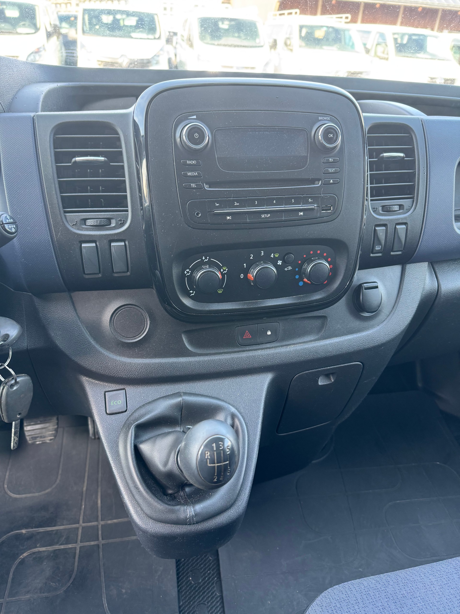 OPEL Vivaro 1.6 CDTI 2.7t L1H1-image-13