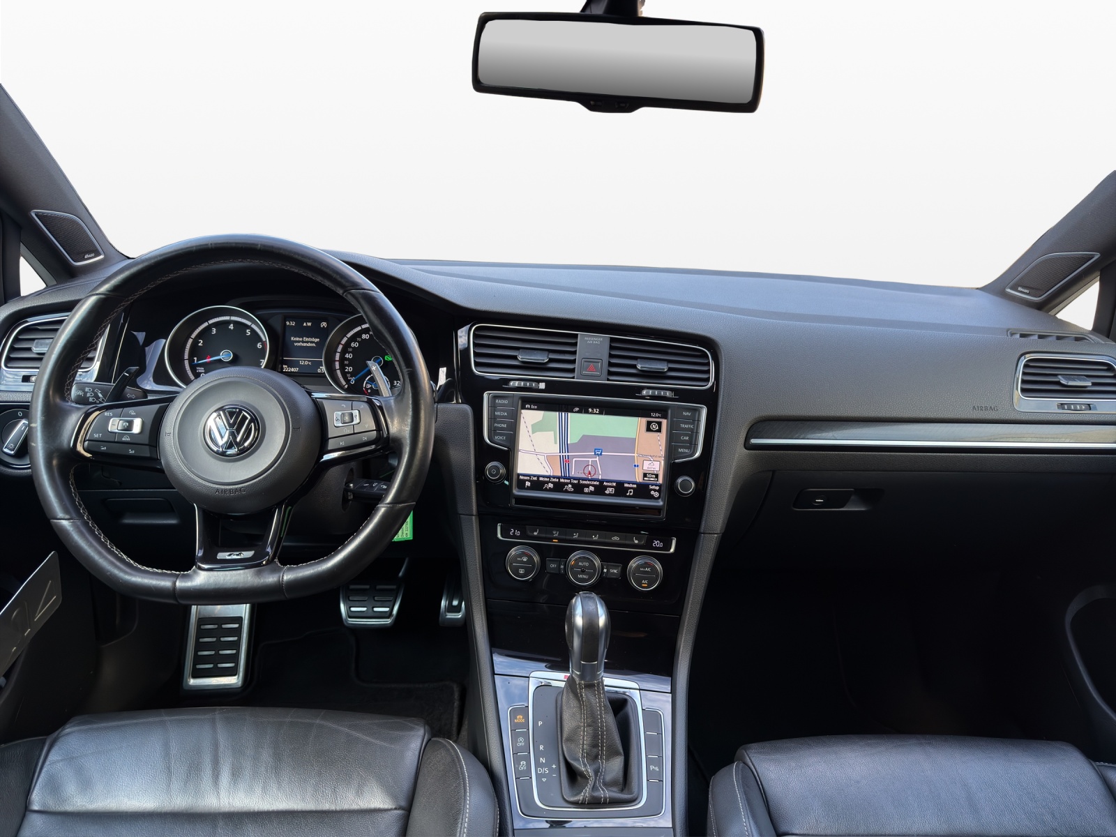 VW Golf 2.0 TSI R 4Motion DSG-image-11