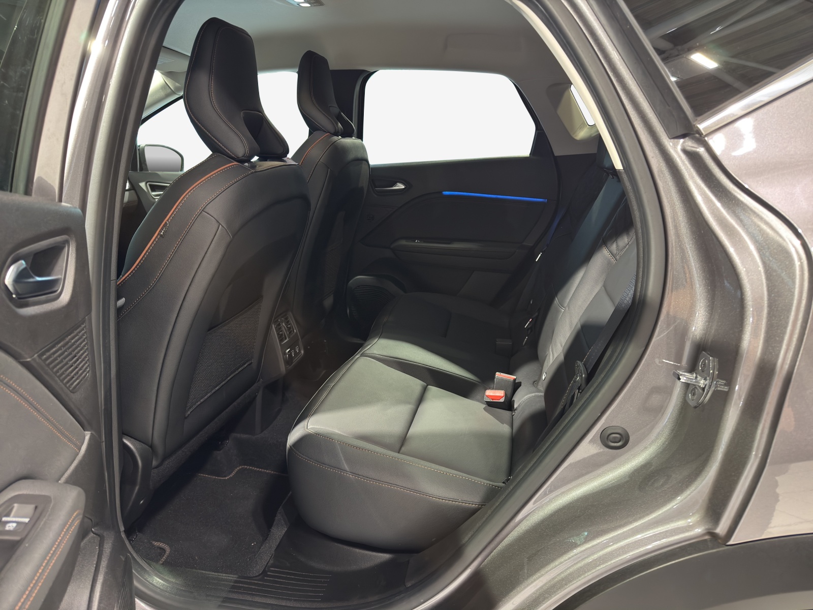 RENAULT Captur 1.3 TCe EDC Initiale Paris EDC-image-11