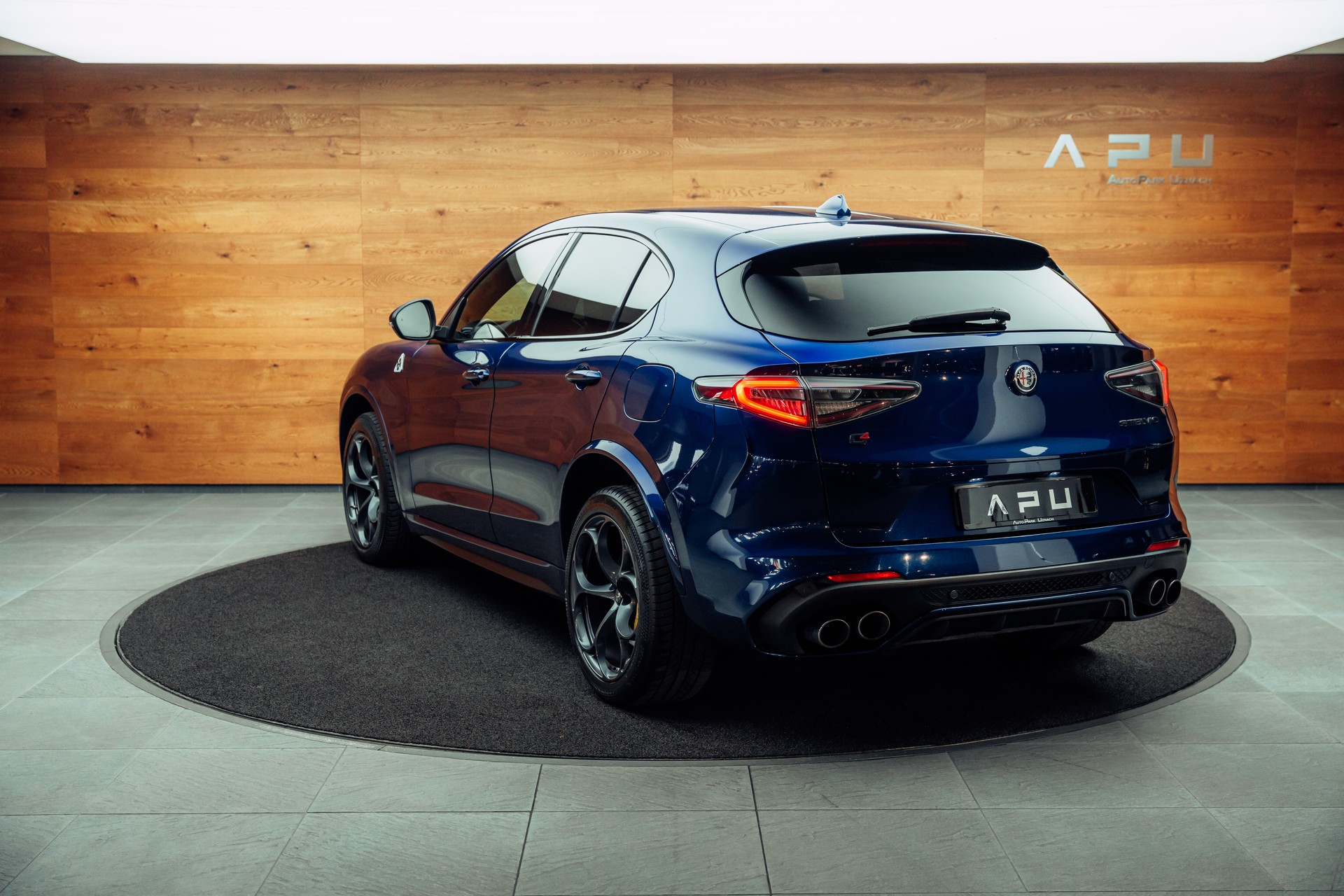 ALFA ROMEO Stelvio 2.9 V6 Quadrifoglio Q4 Automatic-image-2