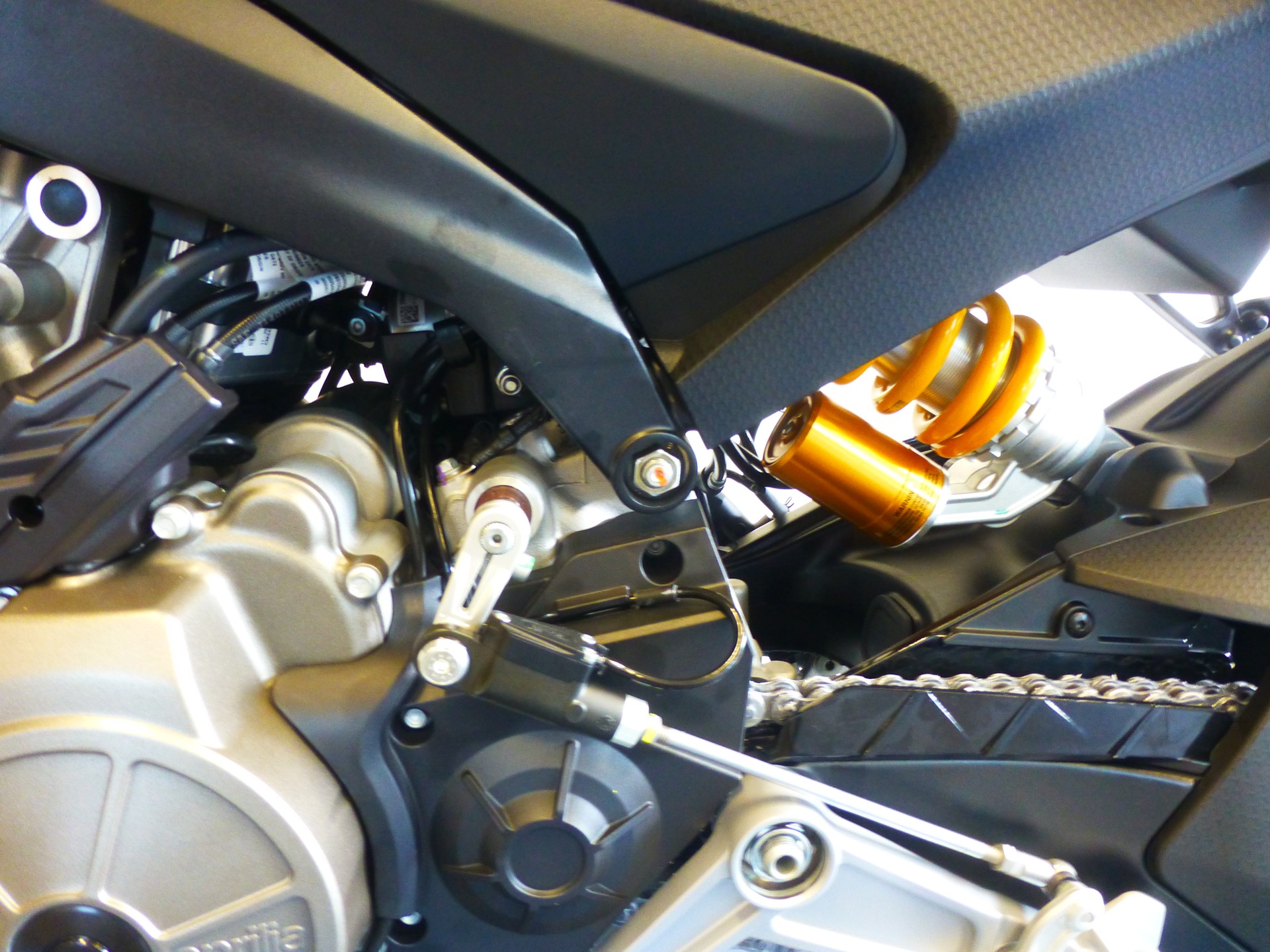 APRILIA Tuono 660 E5+ Factory (35kW)-image-4