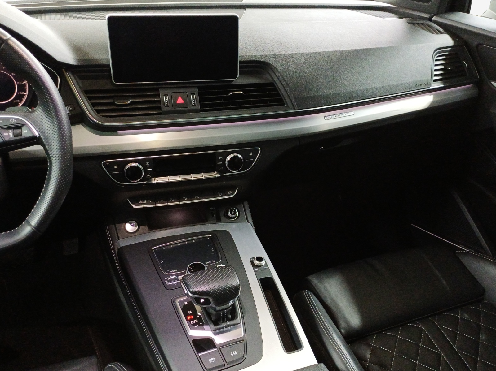 AUDI Q5 55 TFSI e sport quattro-image-10