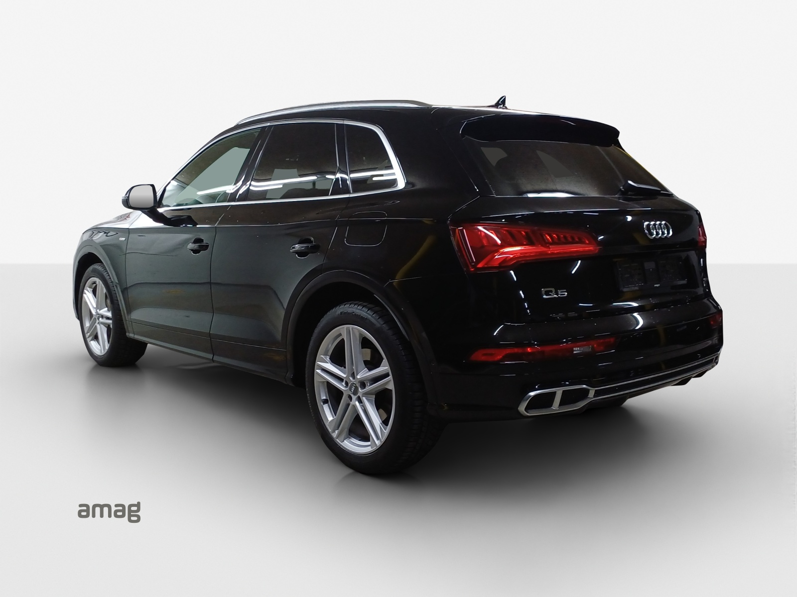 AUDI Q5 55 TFSI e sport quattro-image-2