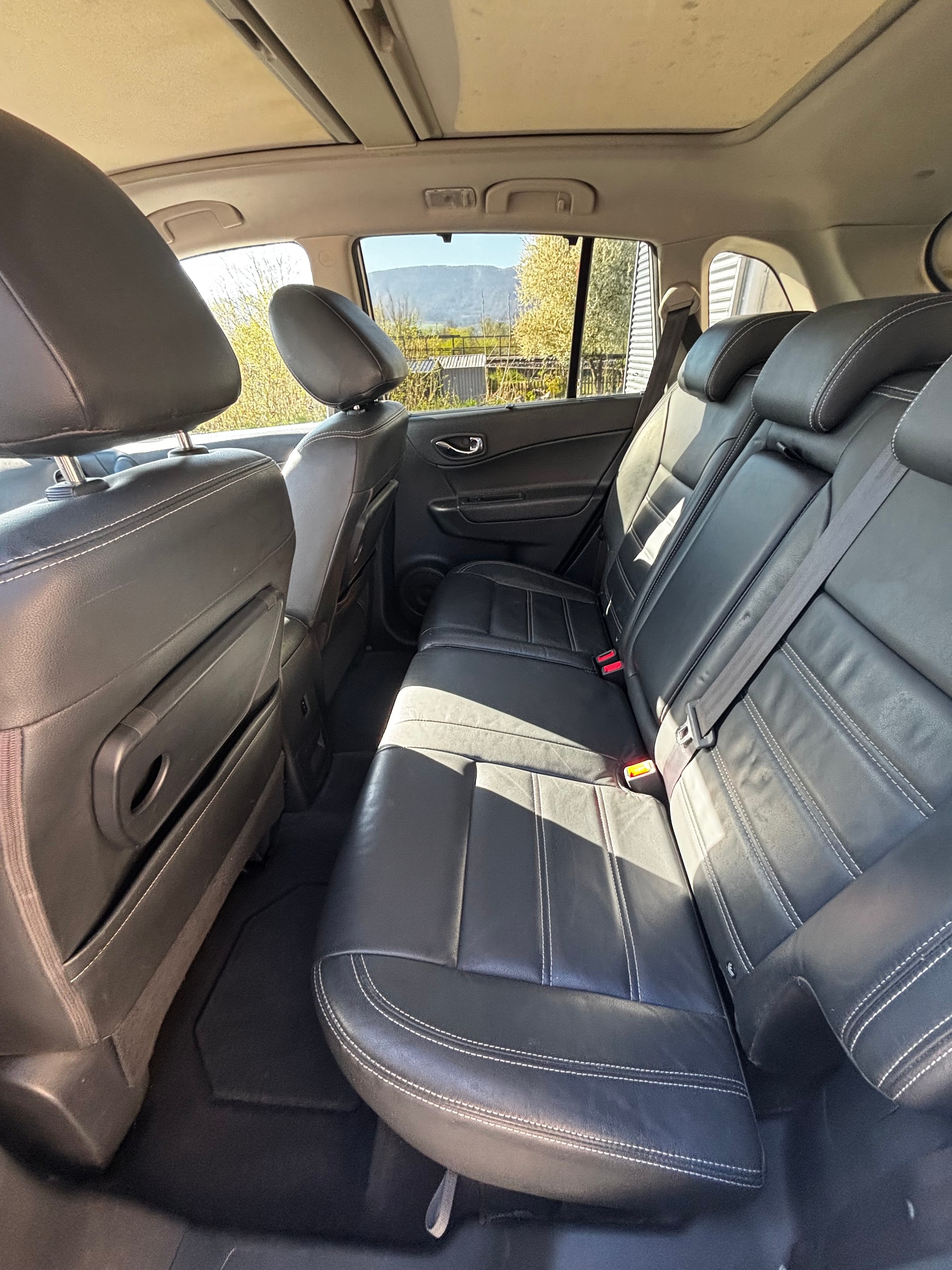 RENAULT Koleos 2.0 dCi Bose 4x4 Automatic-image-13