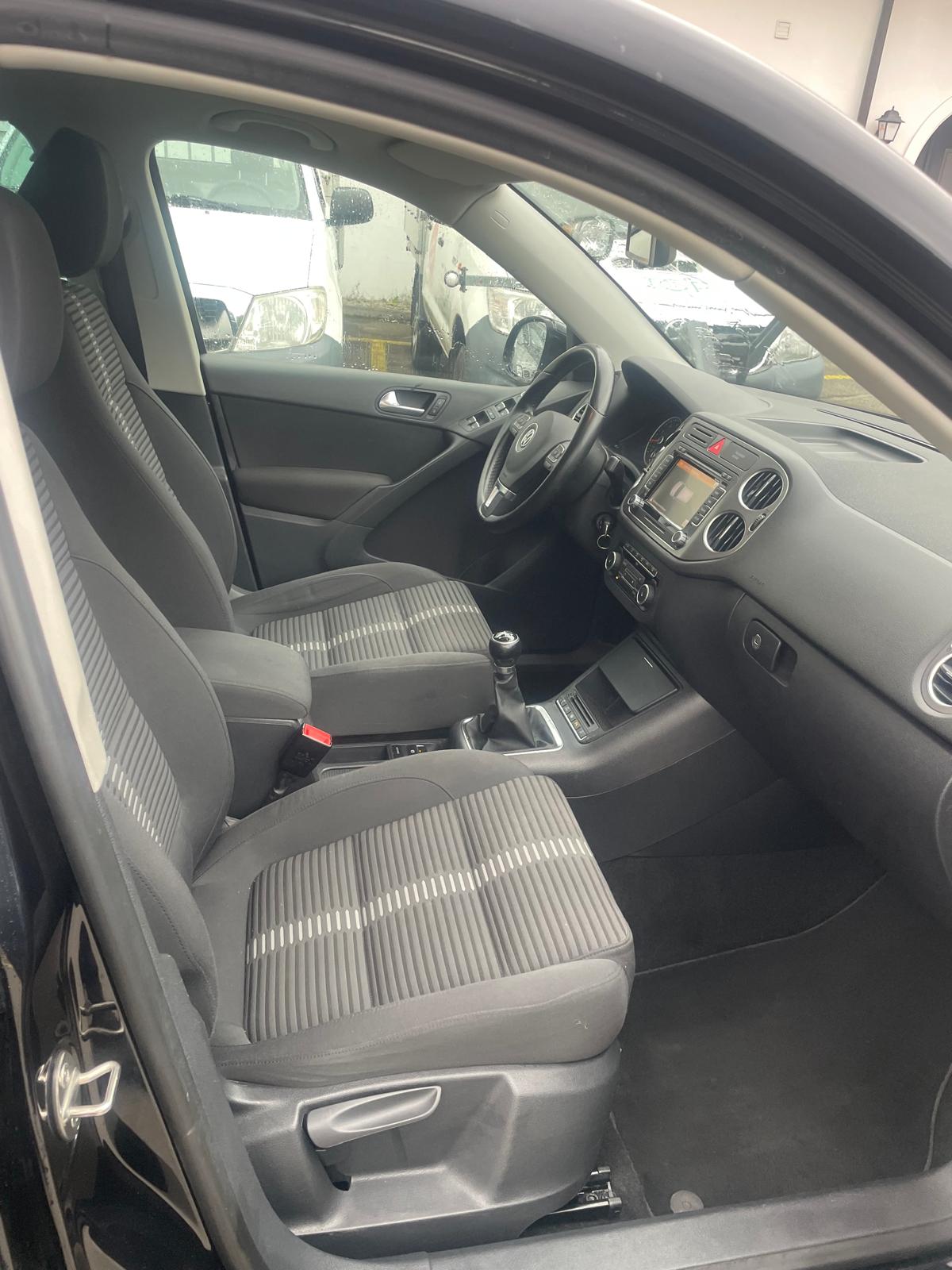 VW Tiguan 1.4 TSI Sport&Style-image-2