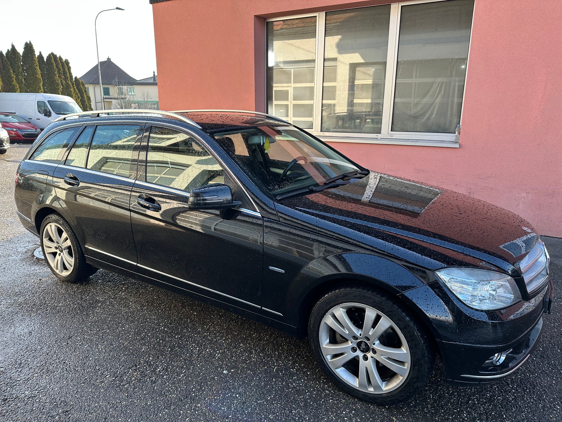 MERCEDES-BENZ C 220 CDI BlueEfficiency Automatic-image-0