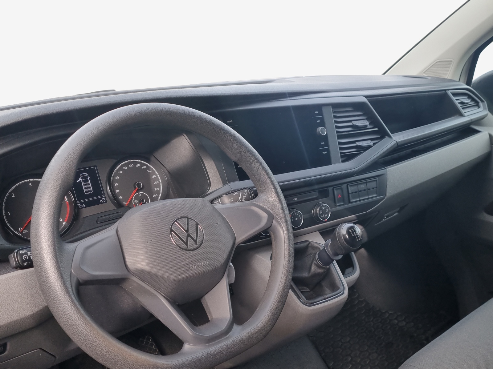 VW T6.1 2.0 TDI 4Motion DSG-image-8
