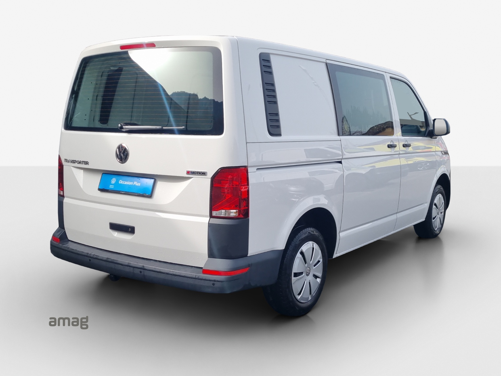 VW T6.1 2.0 TDI 4Motion DSG-image-4