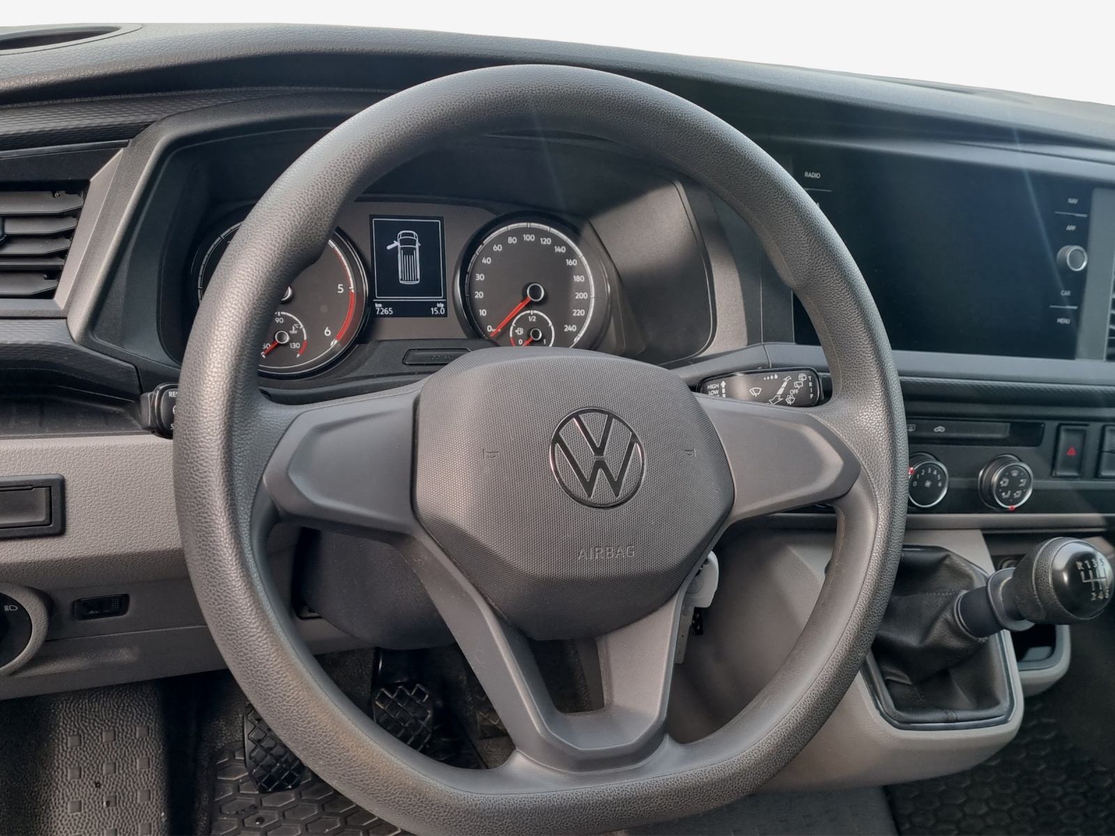 VW T6.1 2.0 TDI 4Motion DSG-image-9
