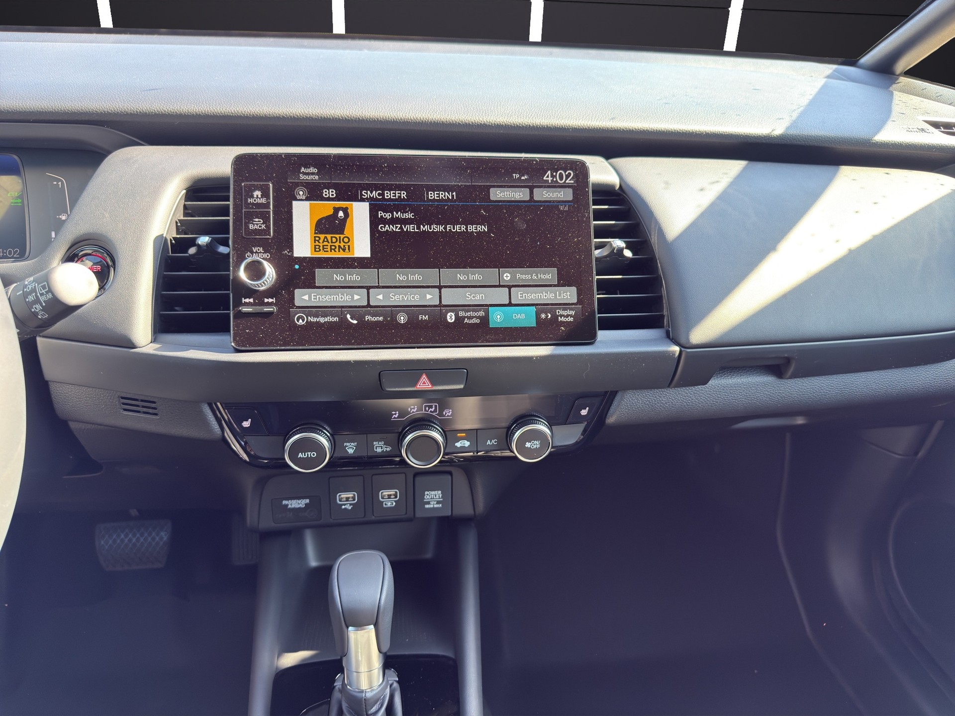 HONDA Jazz 1.5i-MMD Advance E-CVT-image-9