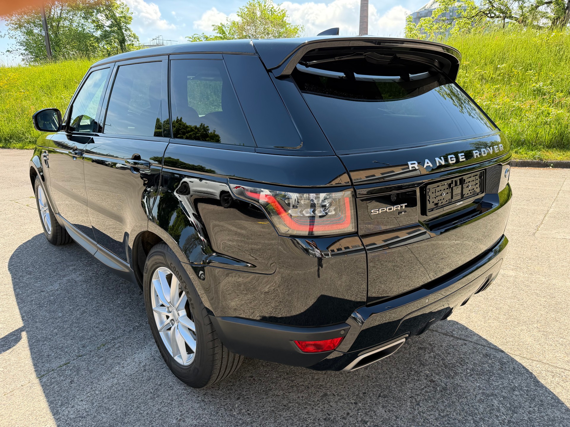 LAND ROVER Range Rover Sport 3.0 SDV6 S Automatic-image-2