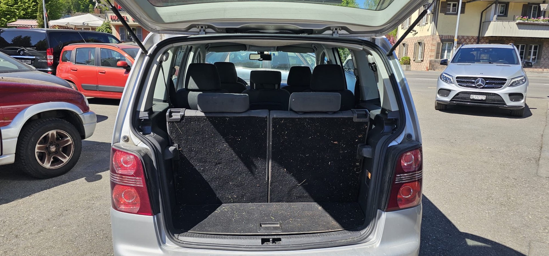 VW Touran 1.4 TSI Trendline-image-8