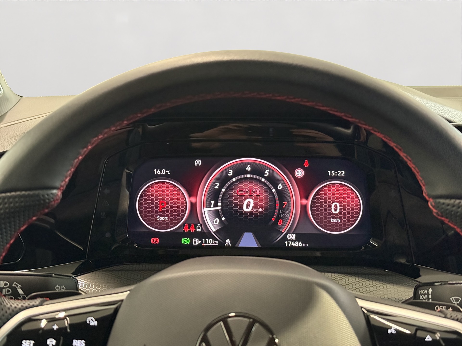 VW Golf 2.0 TSI GTI Clubsport DSG-image-10