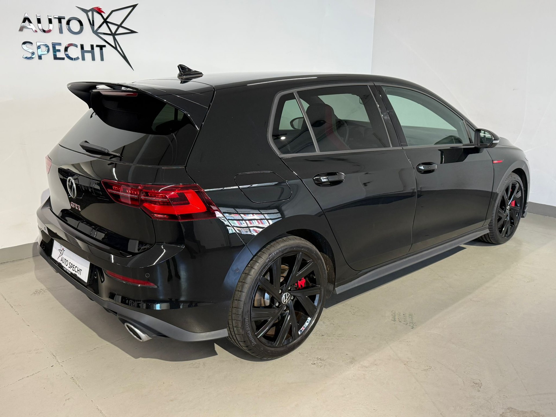 VW Golf 2.0 TSI GTI Clubsport DSG-image-3