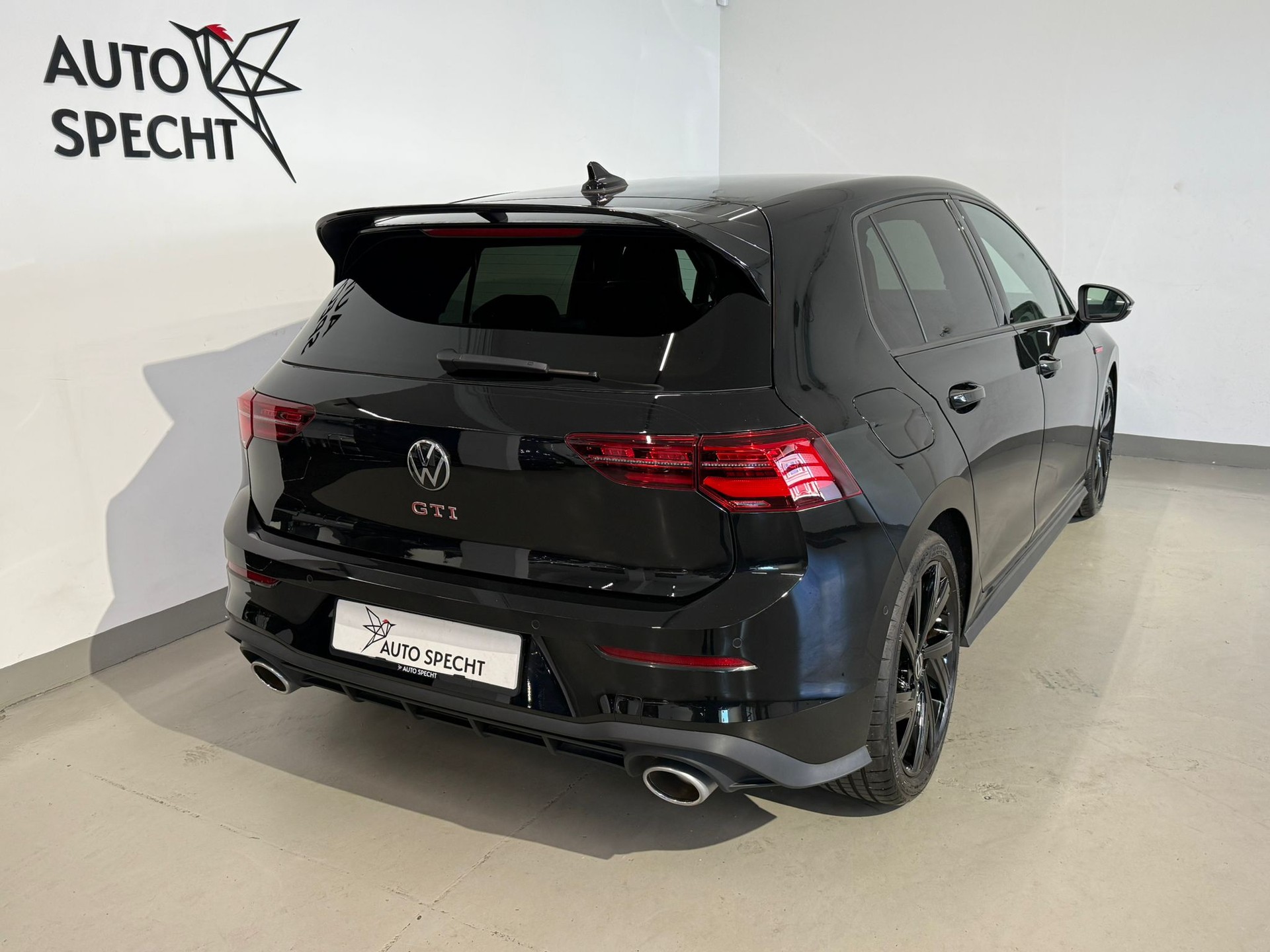 VW Golf 2.0 TSI GTI Clubsport DSG-image-4