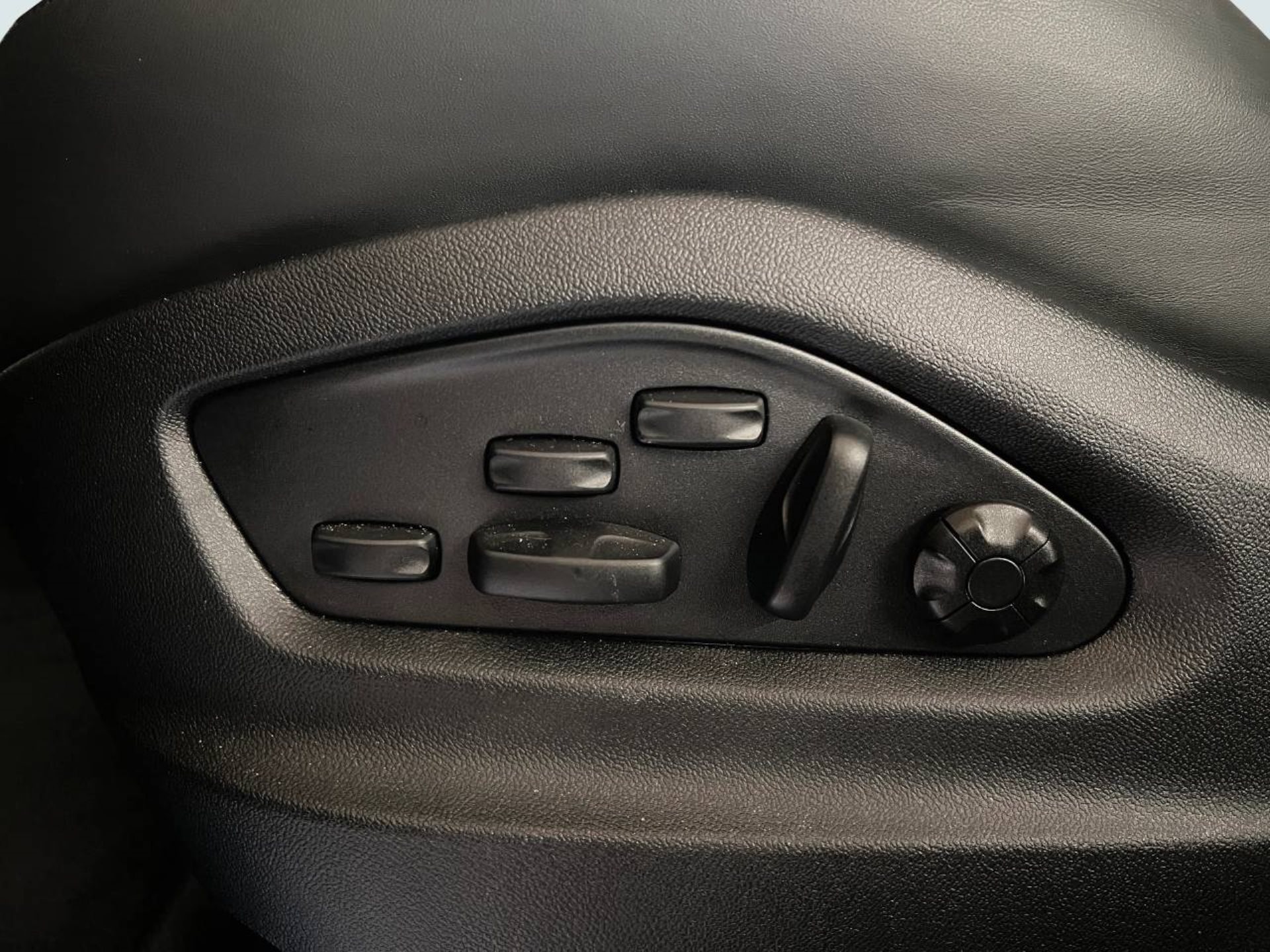 PORSCHE Cayenne Turbo E-Hybrid Coupé mit GT-Paket-image-20