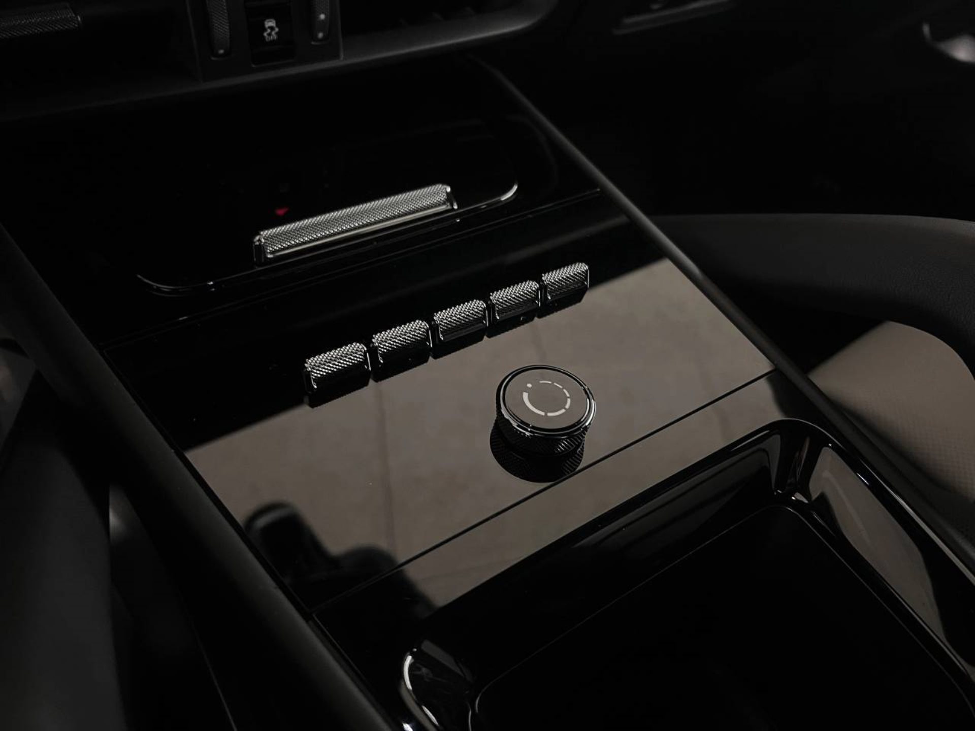 PORSCHE Cayenne Turbo E-Hybrid Coupé mit GT-Paket-image-31